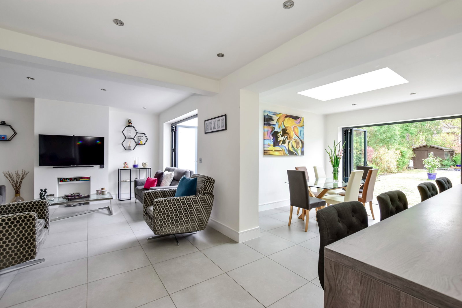 Semi Detached House in Bushey 4