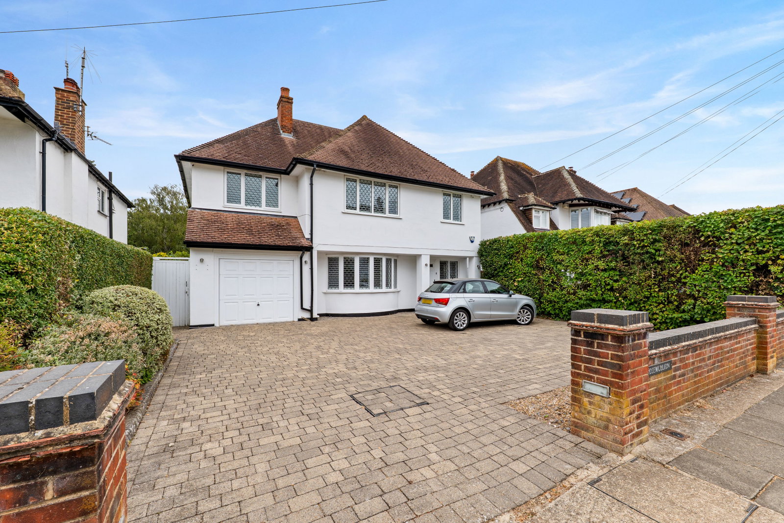 Detached House in Epsom