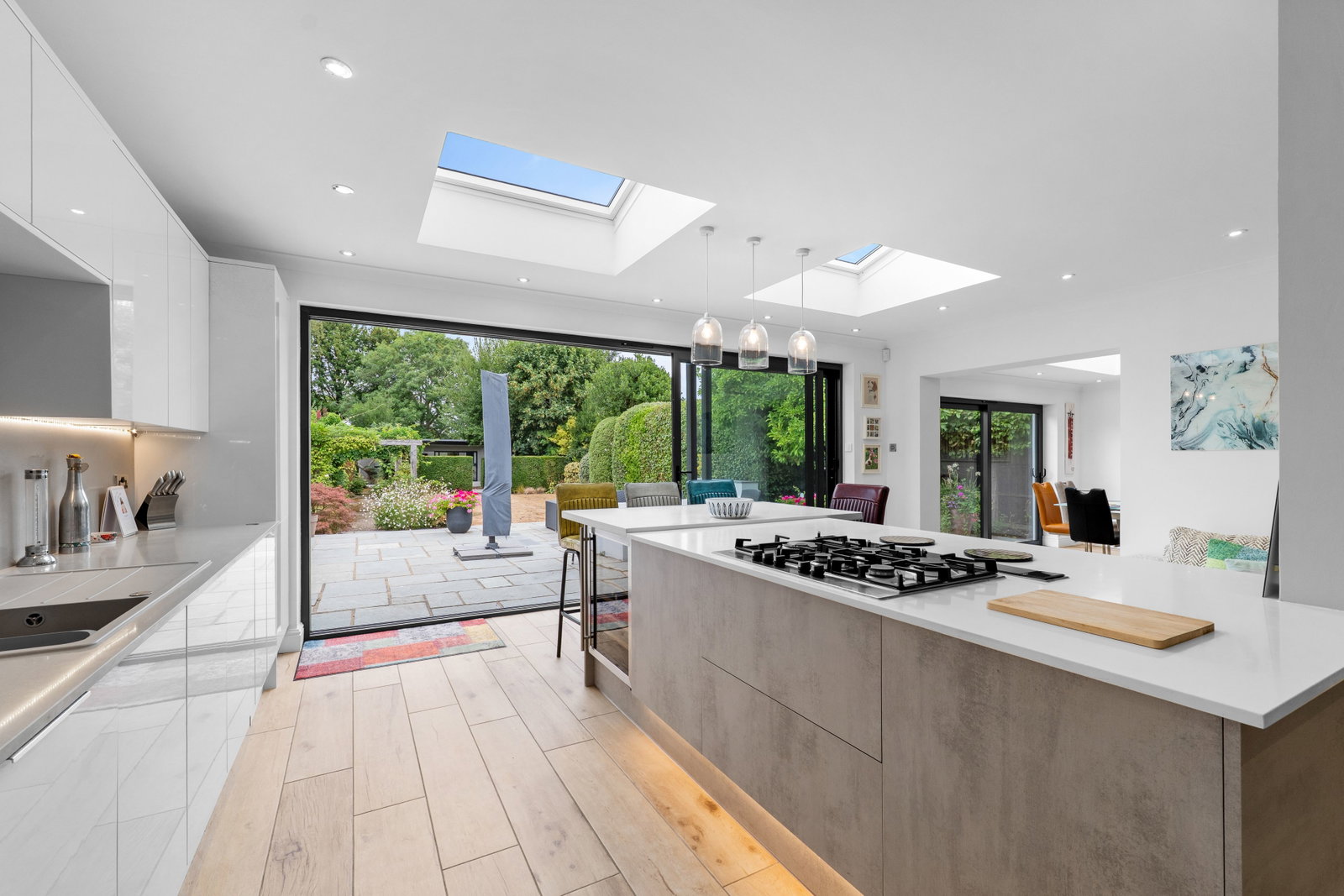 Detached House for sale in Epsom, Tattenham Crescent, Epsom, Surrey, KT18 5NR, 3189 m²