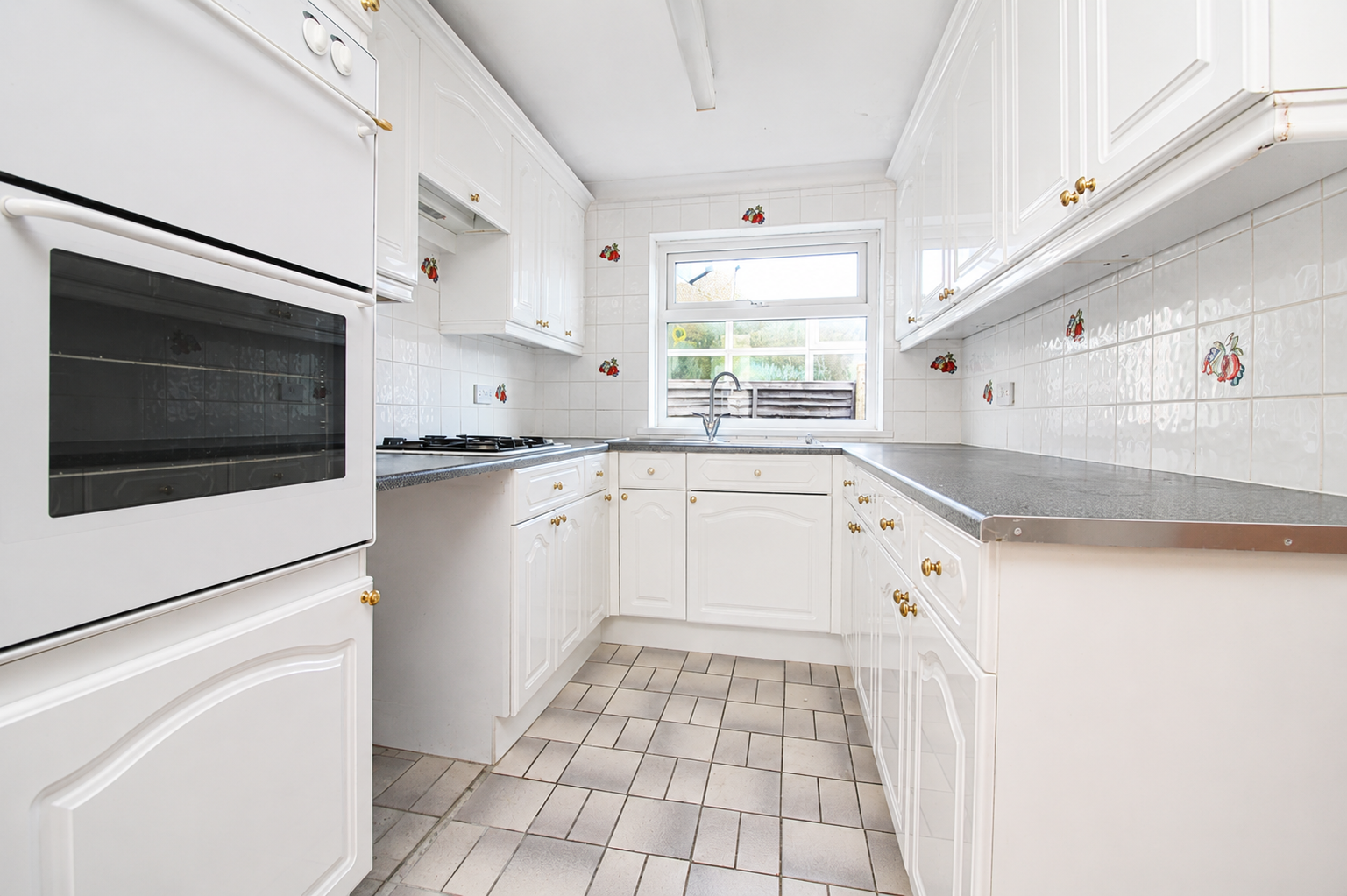 Semi Detached Bungalow in Ramsgate 3