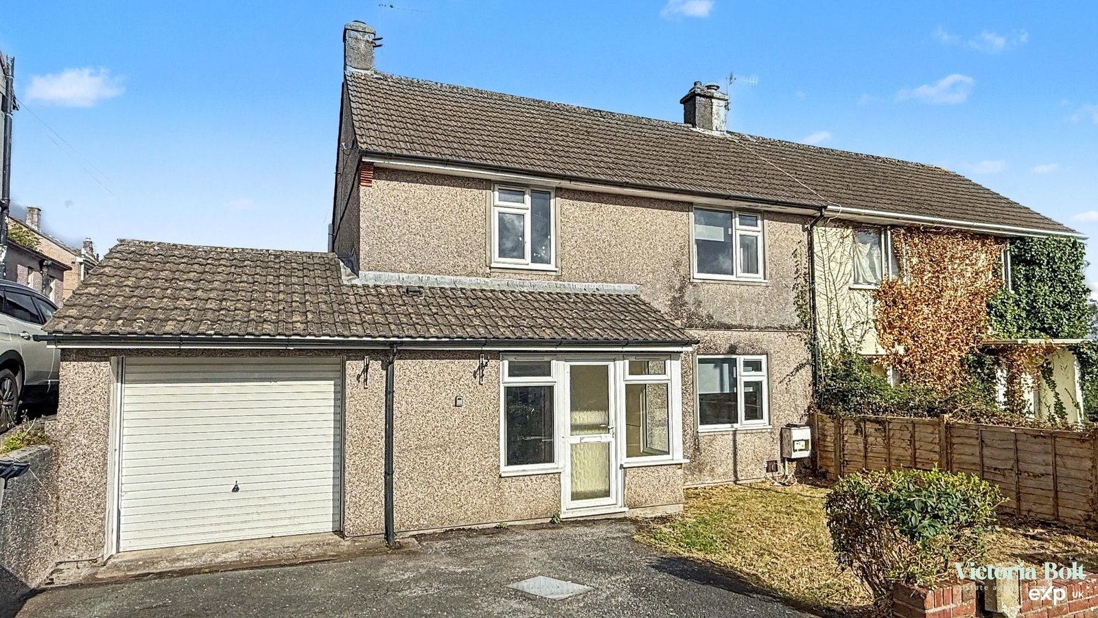 Semi Detached House for sale in Ivybridge, Manor Drive, Ivybridge, PL21 9BE, 1214 m²