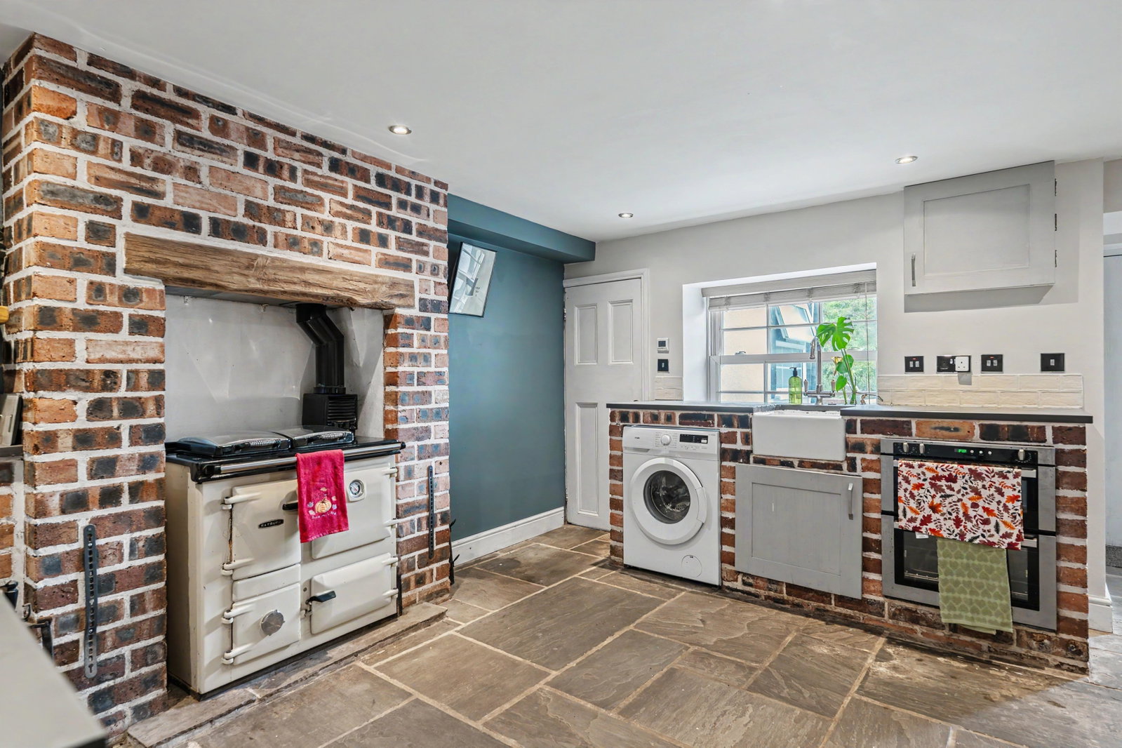 Semi Detached House for sale in Whitehaven, 2 Townhead Cottages, Sandwith, Whitehaven, CA28 9UH, 753 m²