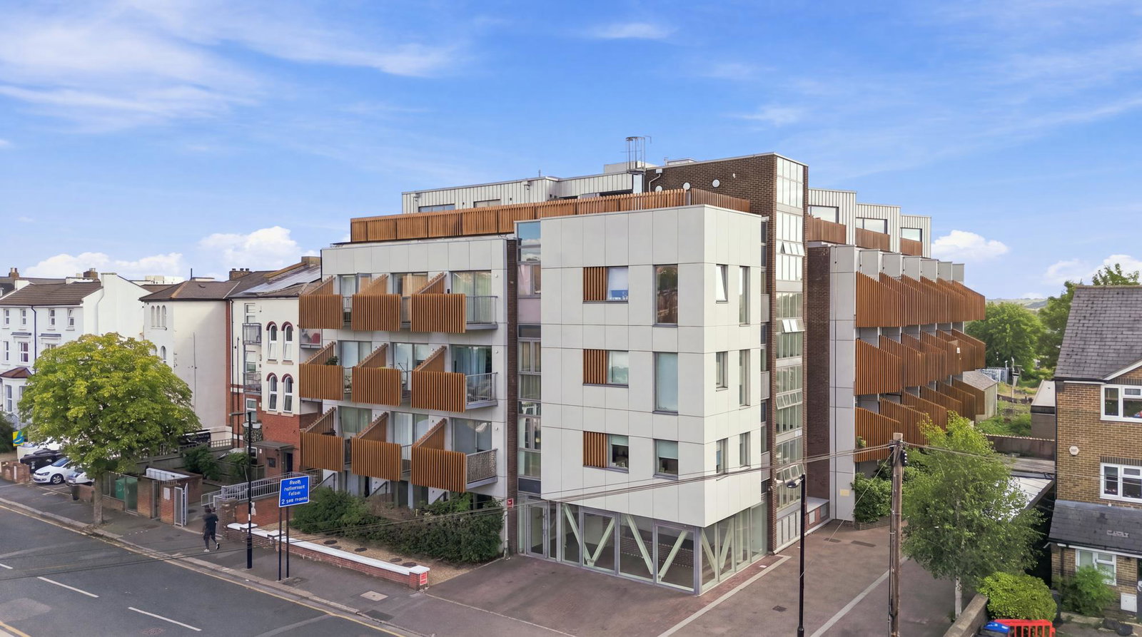 Flat for sale in London, Paxton House, South Norwood, SE25, 797 m²