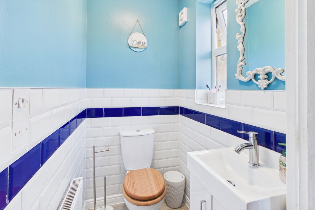 Semi Detached House for sale in Lincoln, 46 Fox Covert, South Hykeham, Lincoln, LN6 9UG, 872 m²
