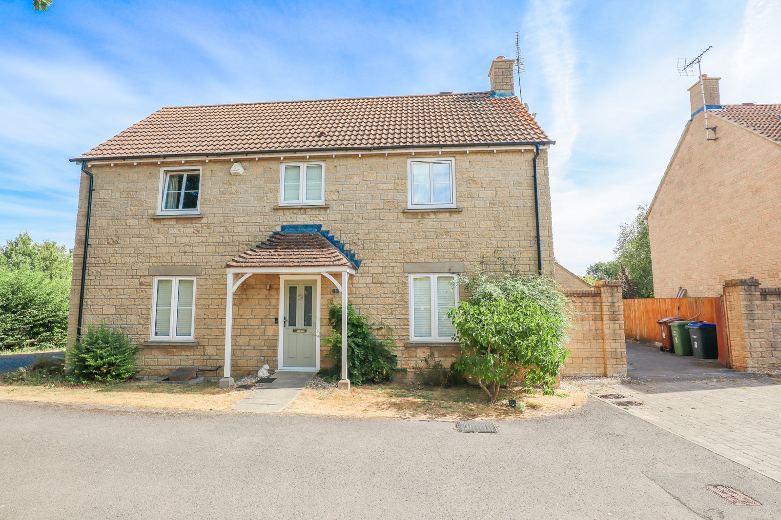 Detached House in Calne
