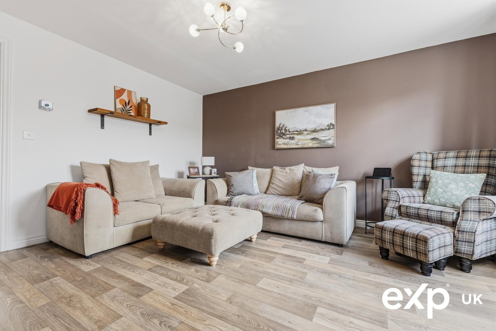 Semi Detached House for sale in Mansfield, Linnet Drive, Rainworth, NG21 0WL