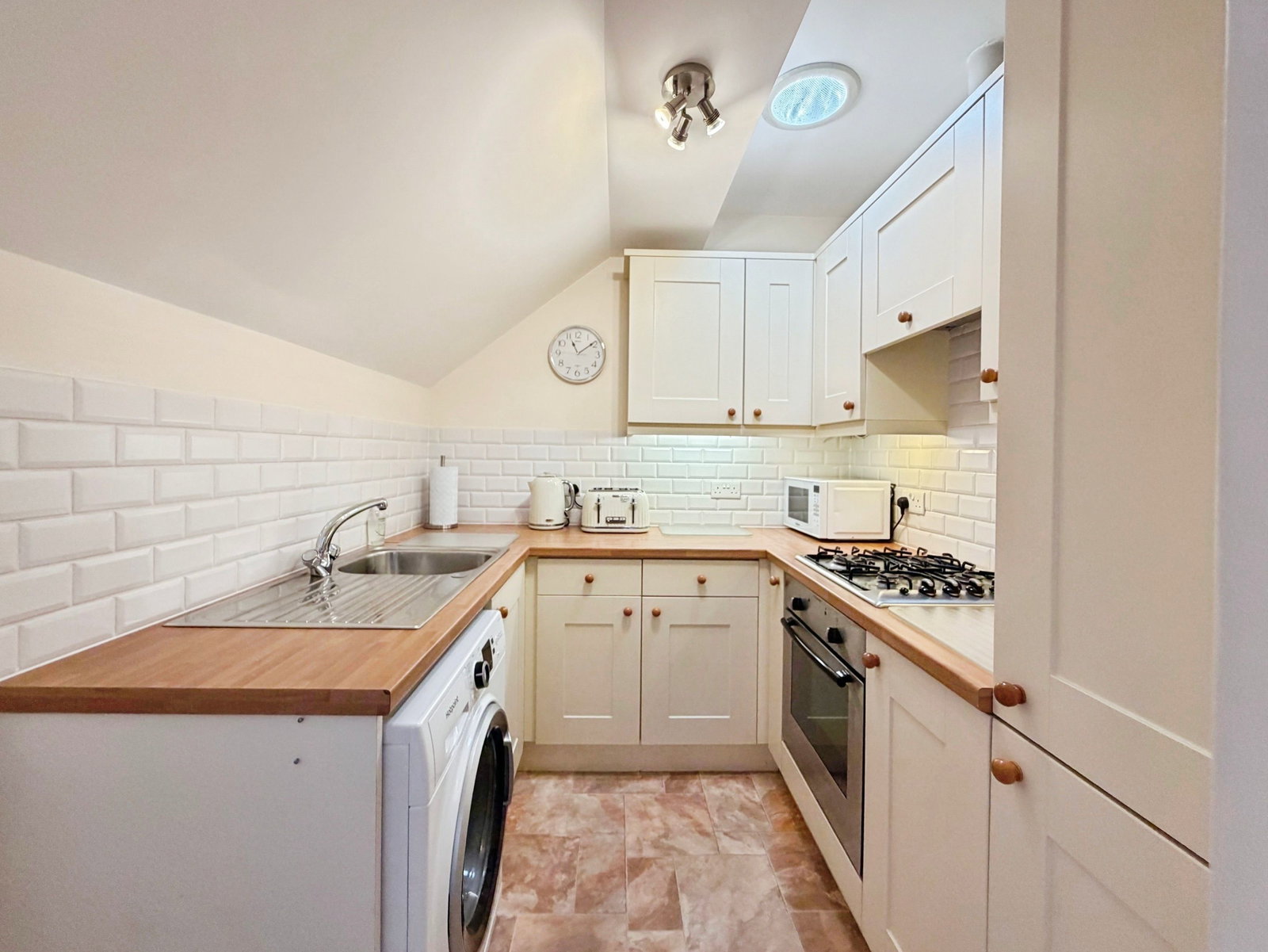 Flat for sale in Minehead, Friday Street, Minehead