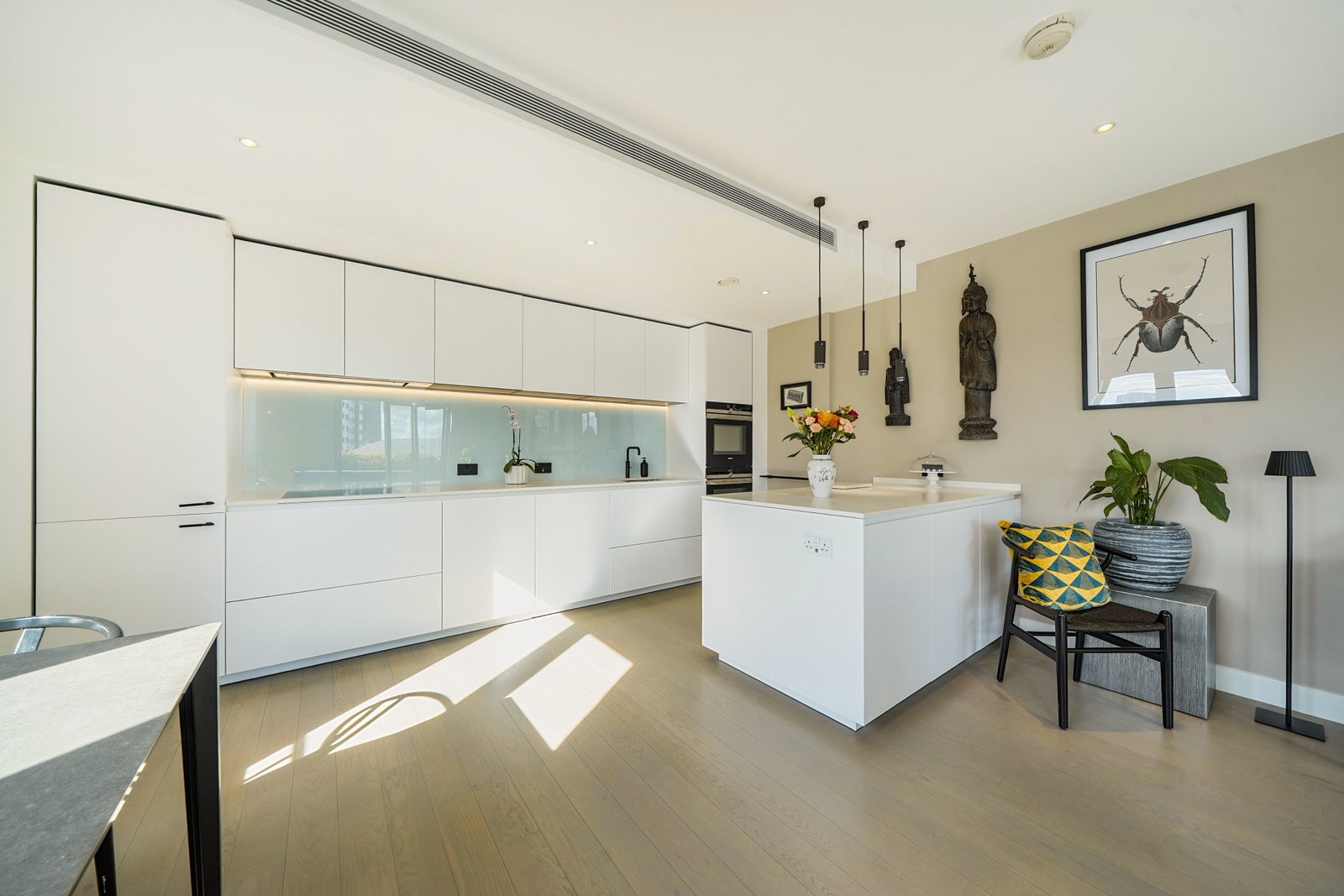 Flat for sale in London, The Ram Quarter, London, SW18, 1217 m²