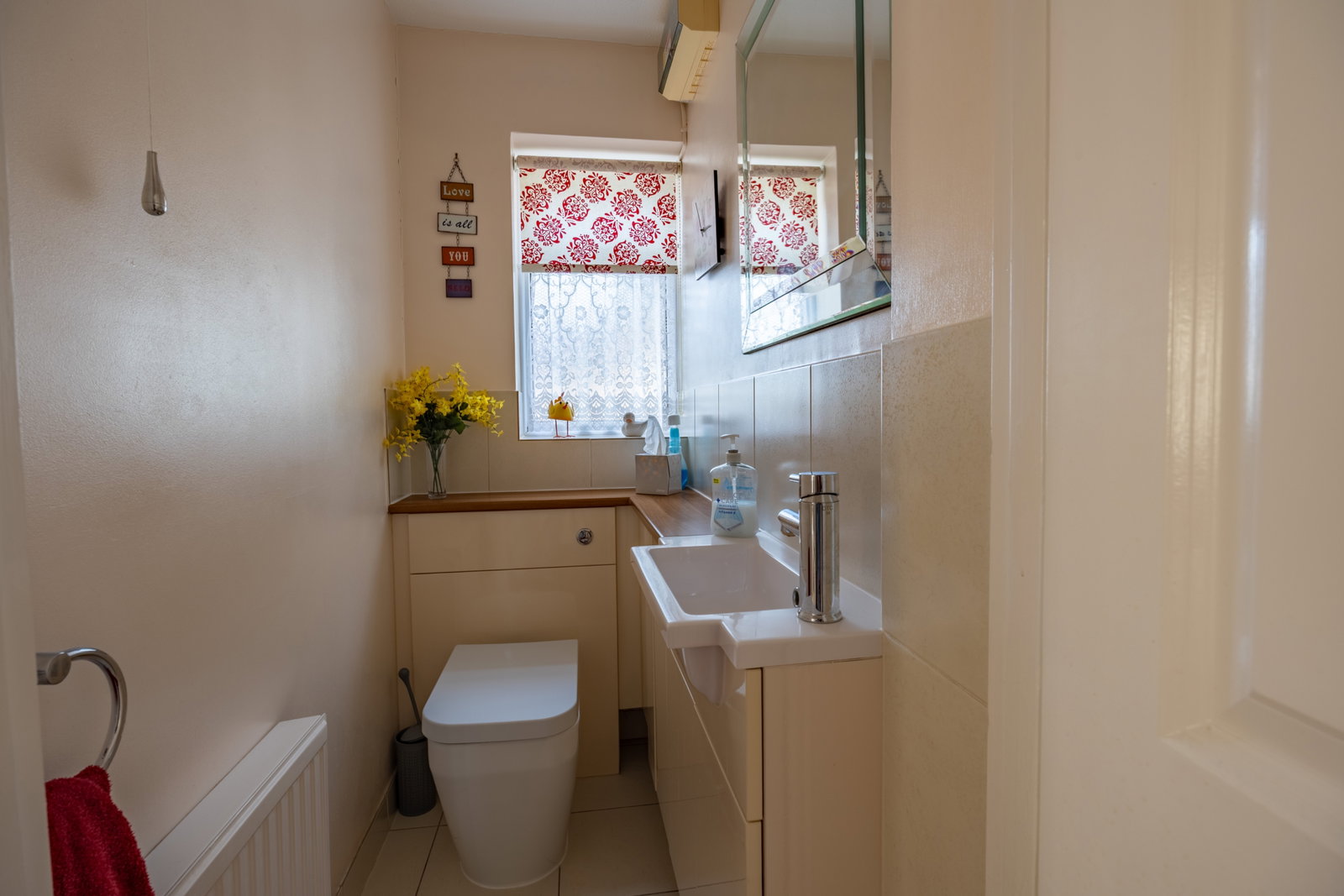 Detached House for sale in Radstock, Grace Drive, Midsomer Norton, Radstock, BA3 2TX, 1115 m²