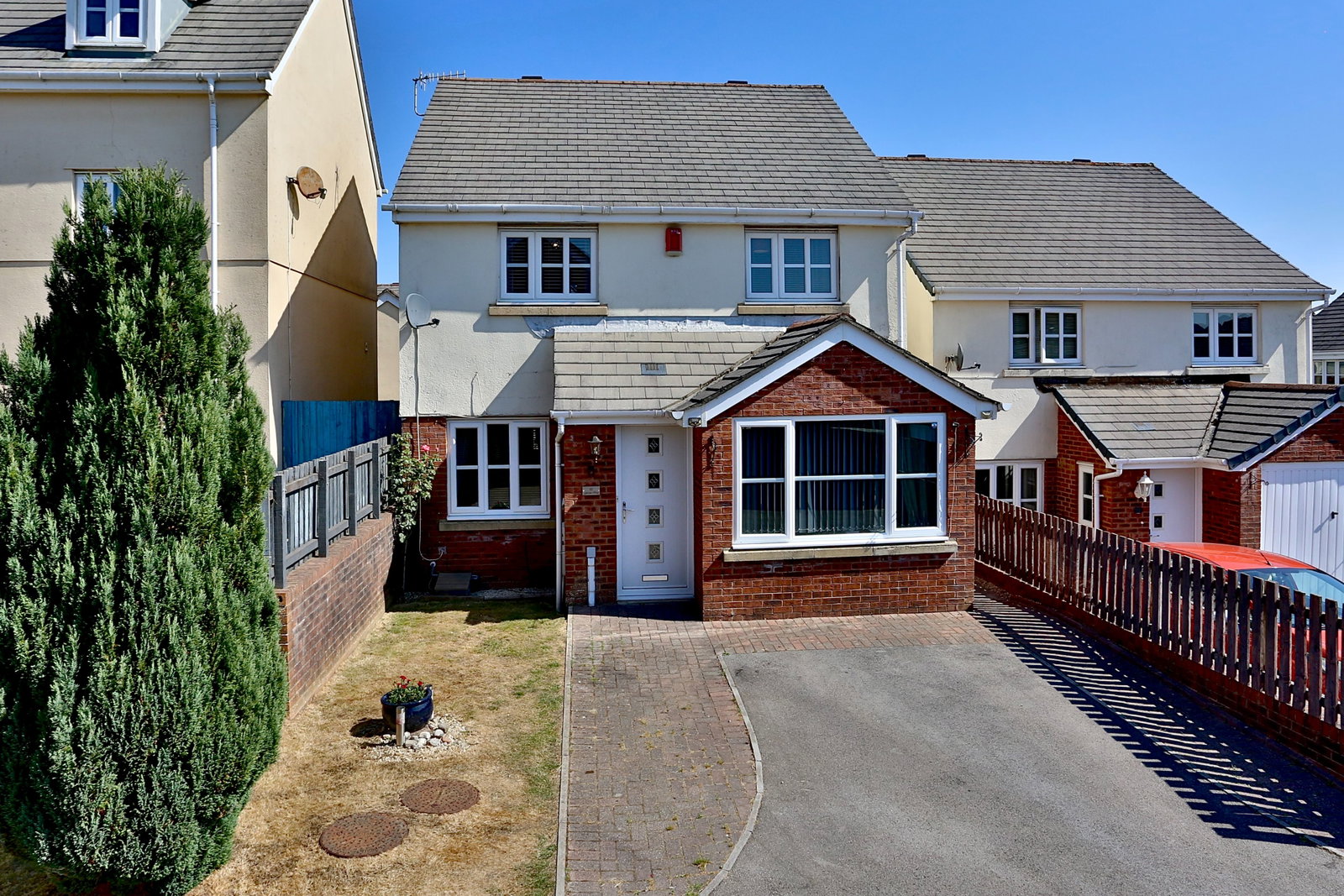 Detached House in Ebbw Vale