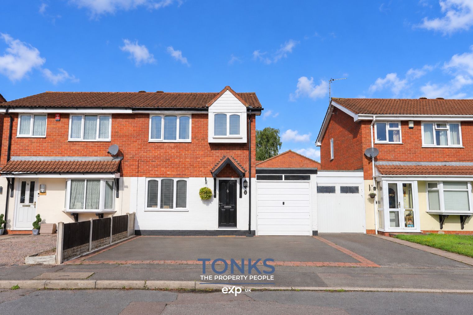 Semi Detached House for sale in Halesowen, Clifton Road, Halesowen, B62 9HB
