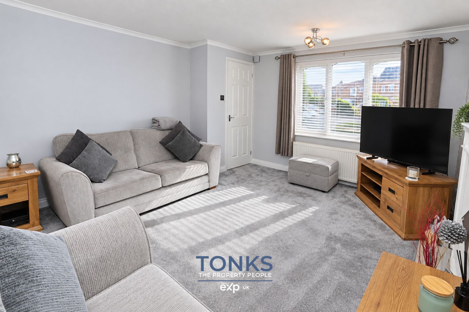 Semi Detached House for sale in Halesowen, Clifton Road, Halesowen, B62 9HB