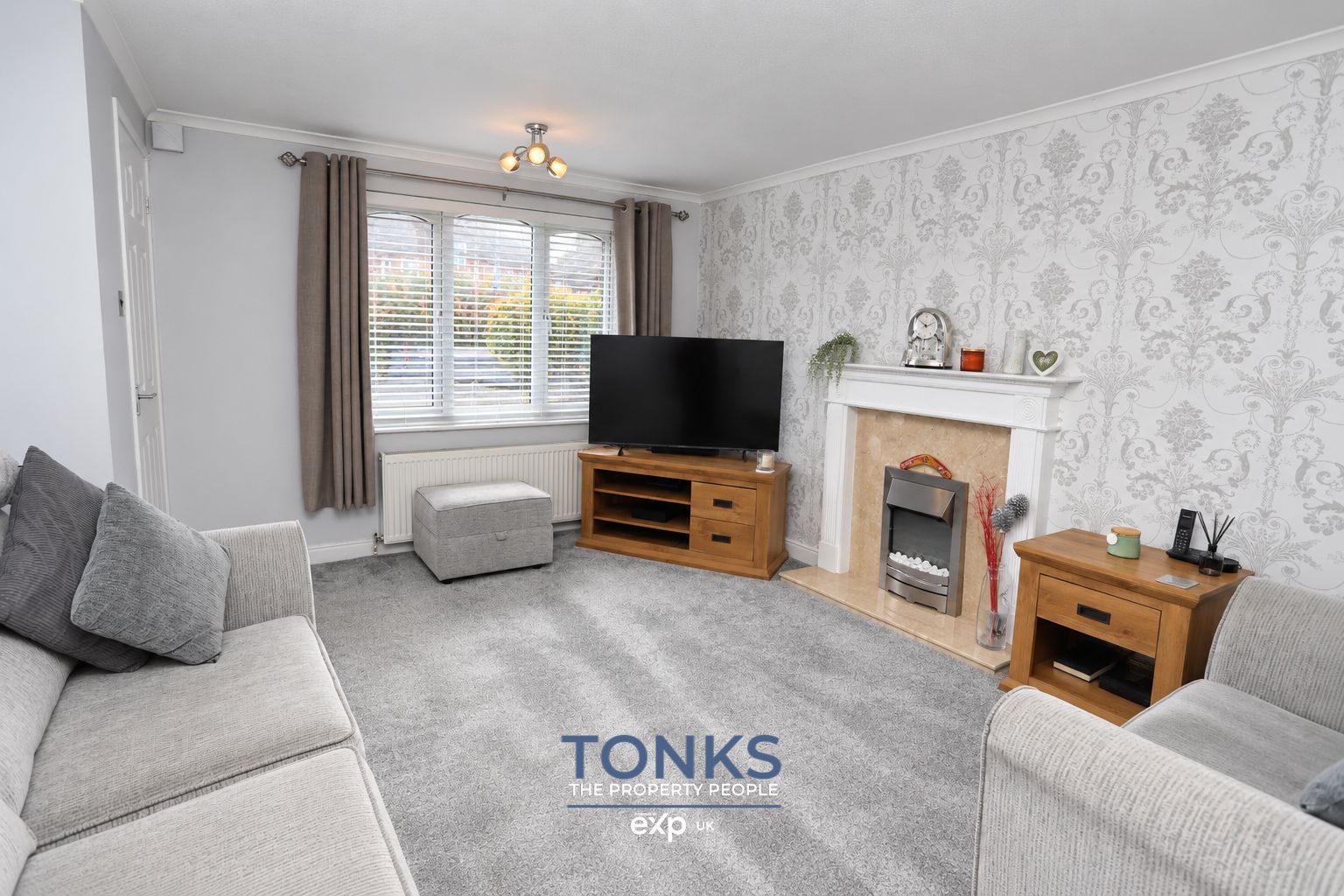 Semi Detached House for sale in Halesowen, Clifton Road, Halesowen, B62 9HB