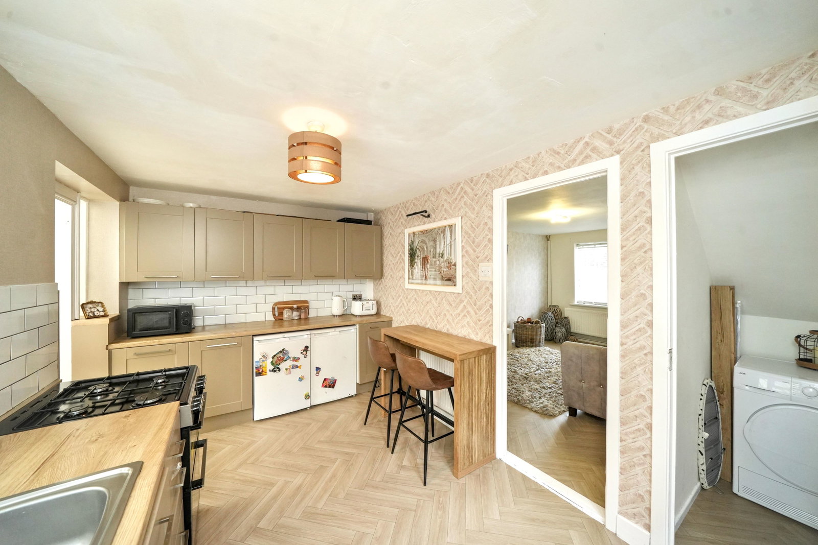 Semi Detached House for sale in Wolverhampton, The Downs, Wolverhampton, WV10 6JA
