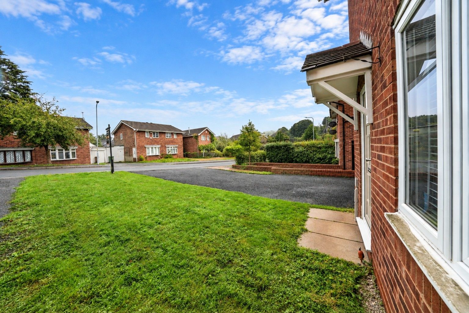 Semi Detached House for sale in Wolverhampton, The Downs, Wolverhampton, WV10 6JA