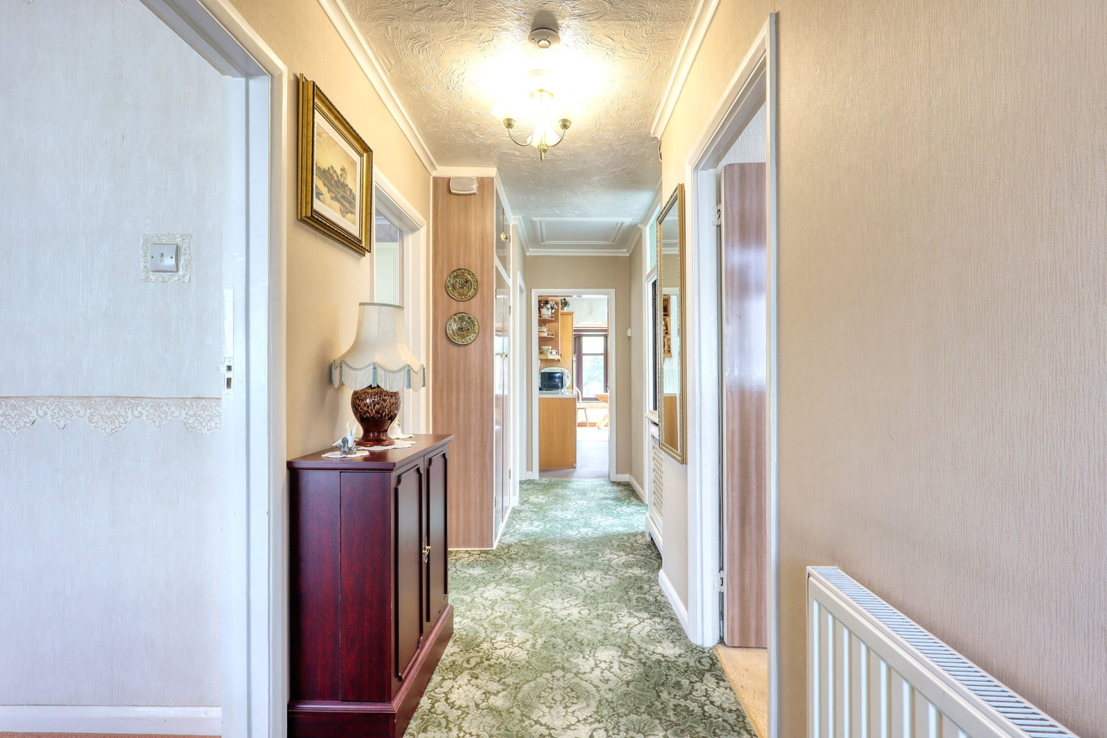 Bungalow in Rainham 5