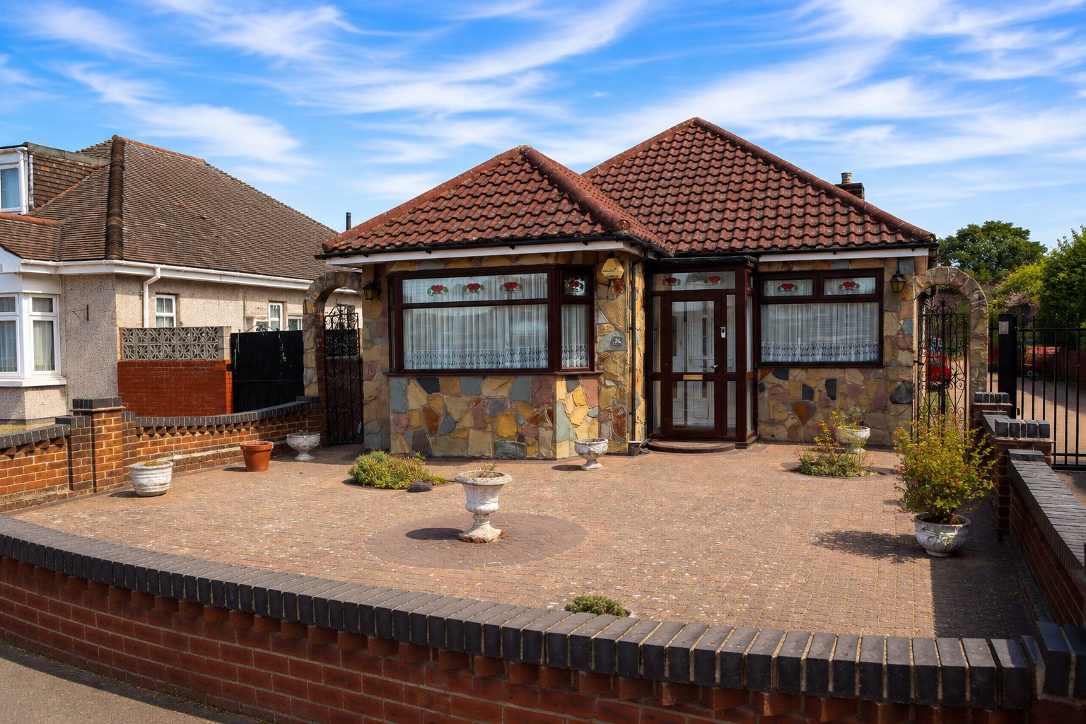Bungalow in Rainham