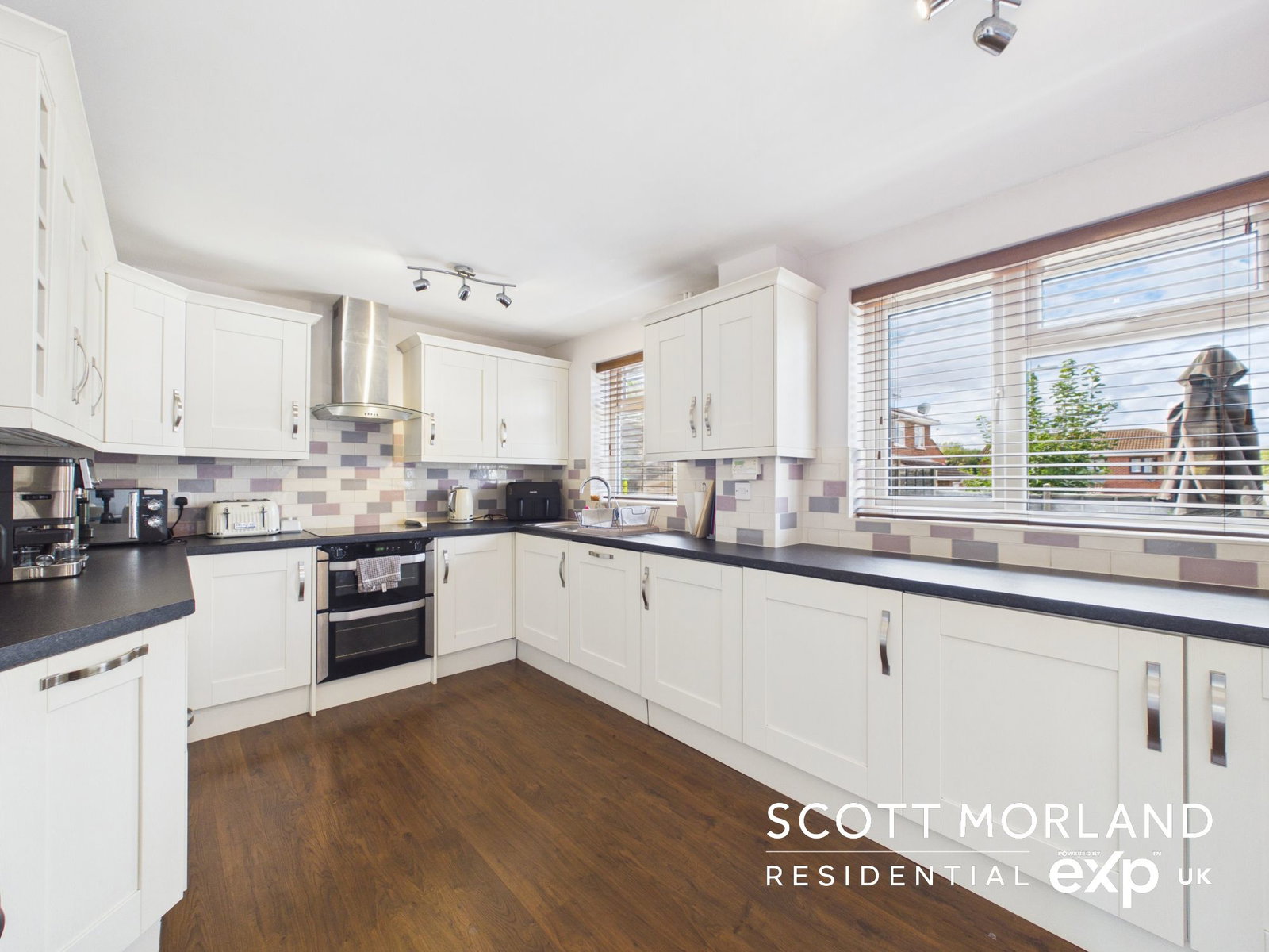 Semi Detached House in Basingstoke 4