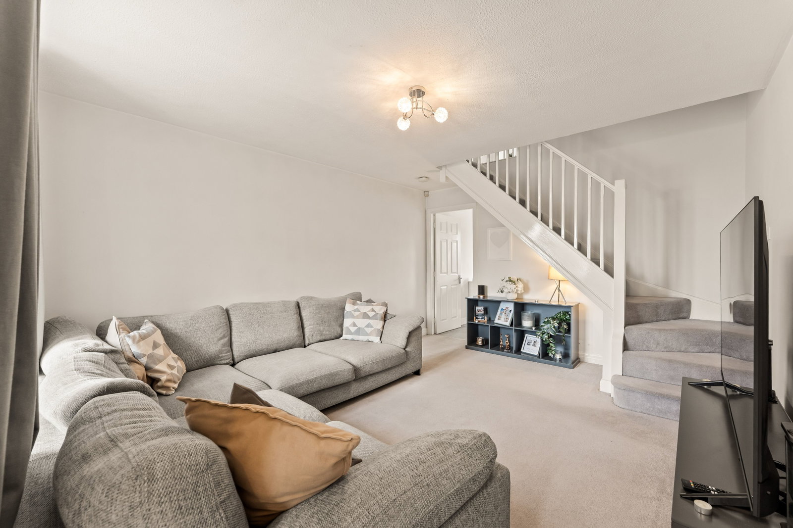 Terraced House for sale in Macclesfield, Ambleside Close, Macclesfield, 538 m²