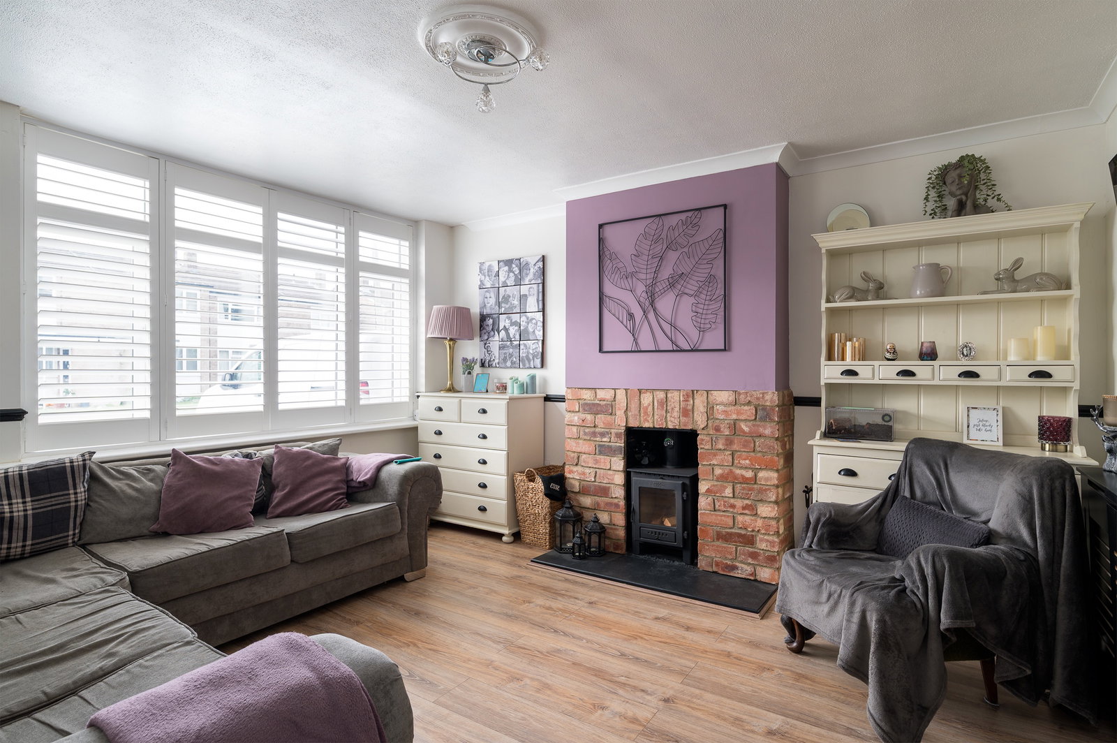 Terraced House for sale in Bedford, The Close, Thurleigh, Bedfordhire