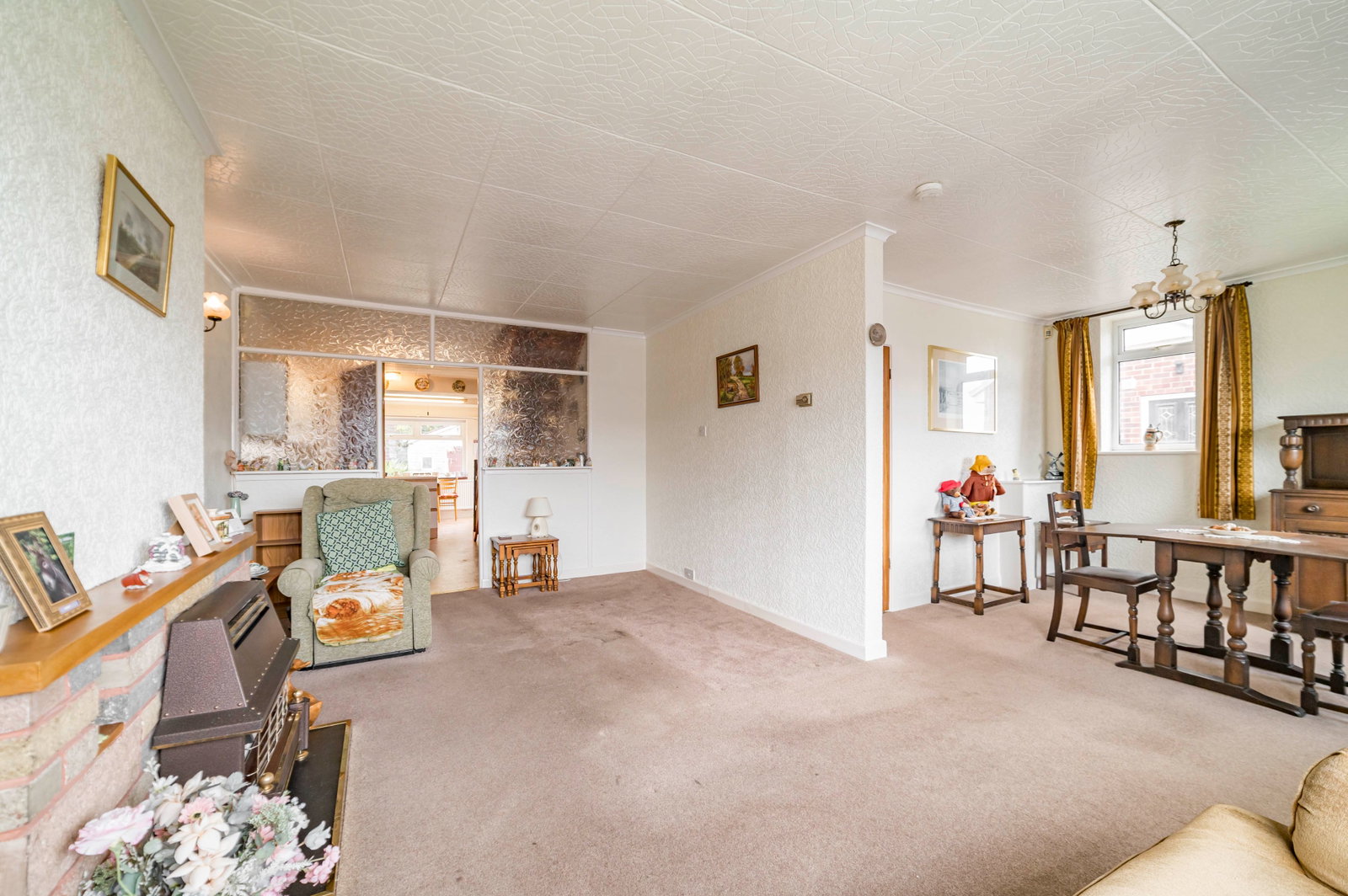 Semi Detached Bungalow for sale in Manchester, Windermere Avenue, Dane Bank, Denton, Manchester, M34 2FN