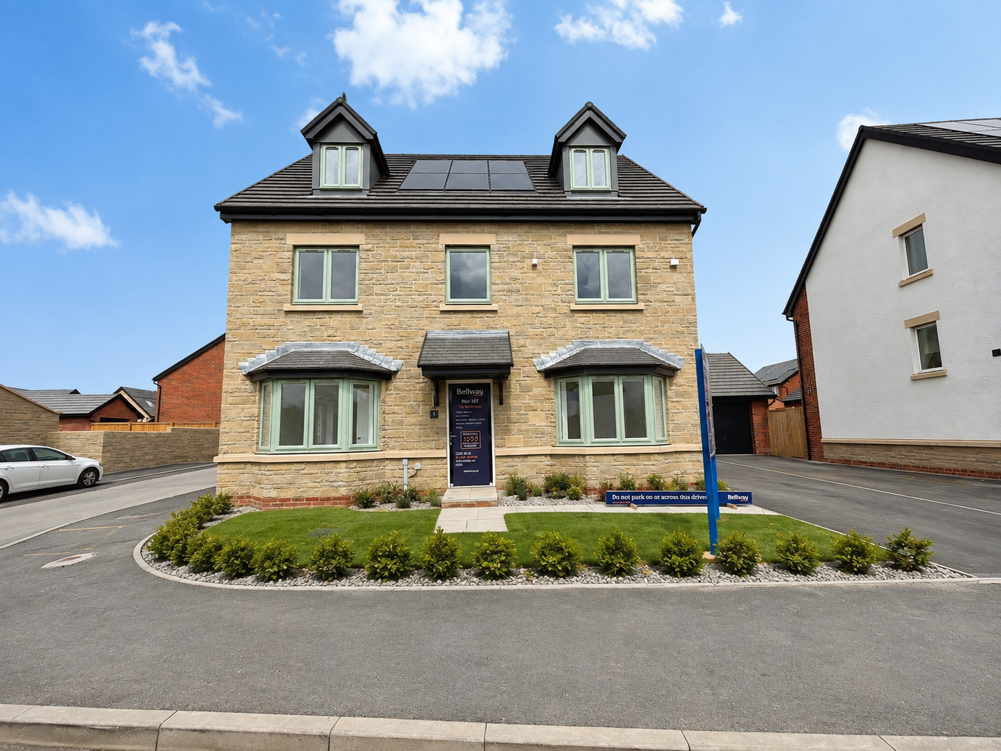 Detached House in Swansea