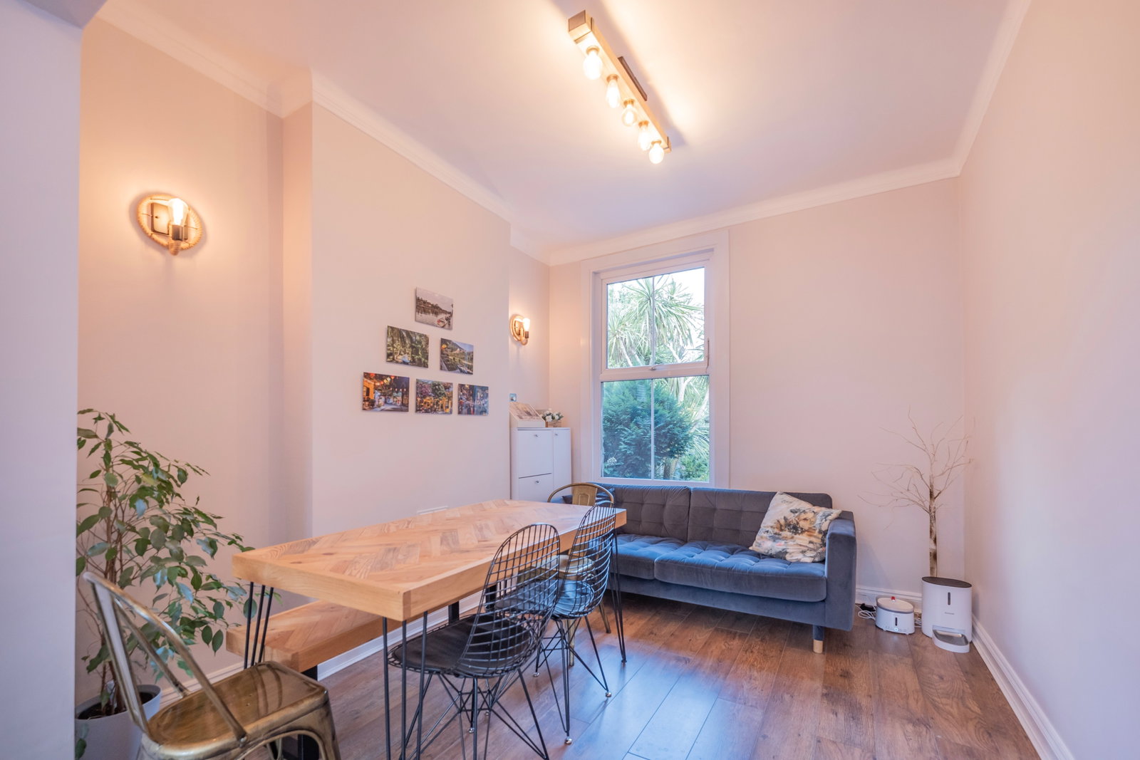 Semi Detached House for sale in Bromley, West Street, Bromley, BR1