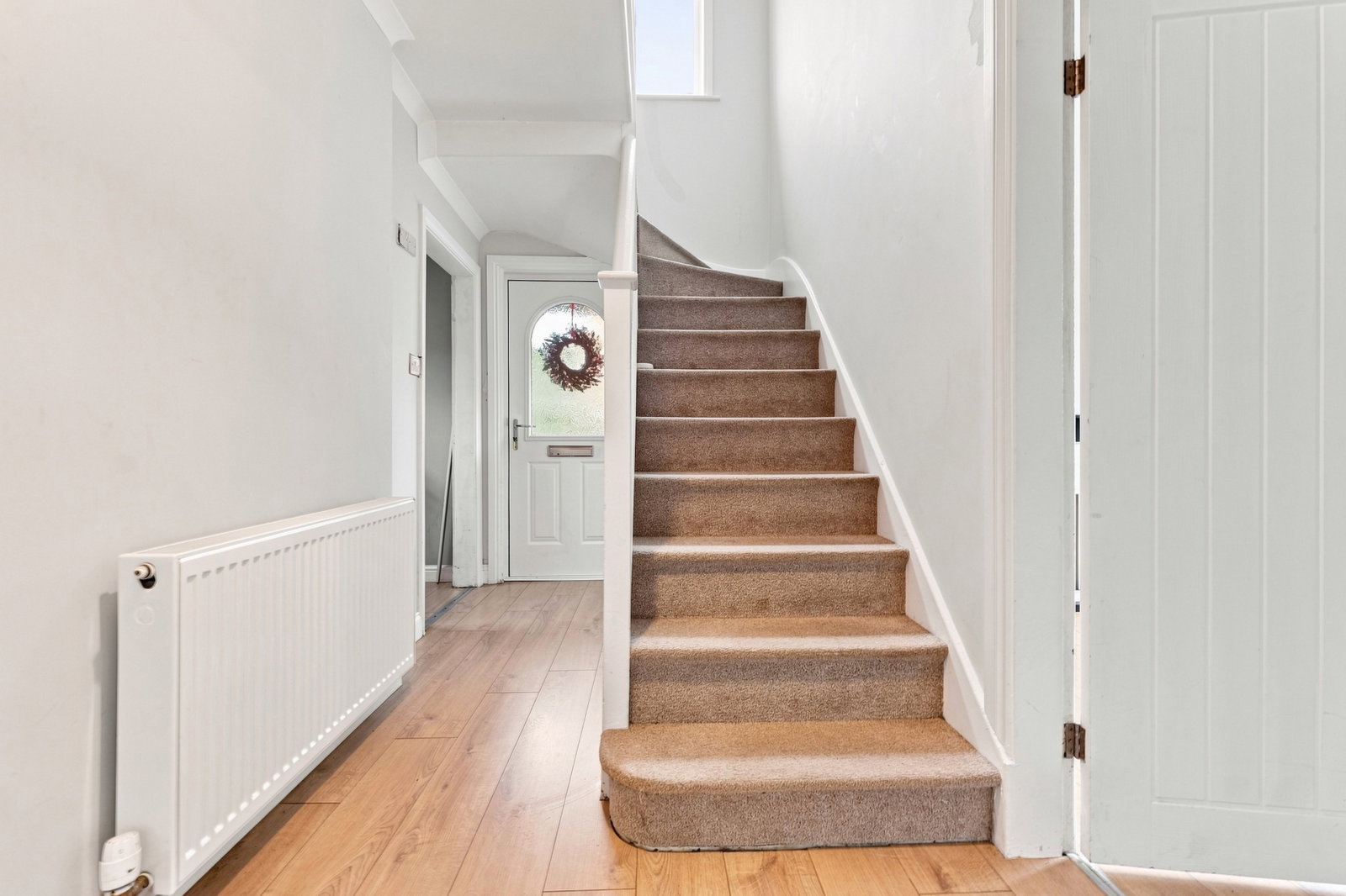 Semi Detached House for sale in Nottingham, Cliff Crescent, Radcliffe-on-Trent,  NG12