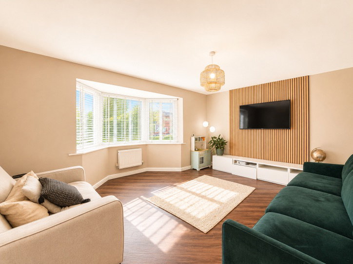 Detached House in Llanelli 5