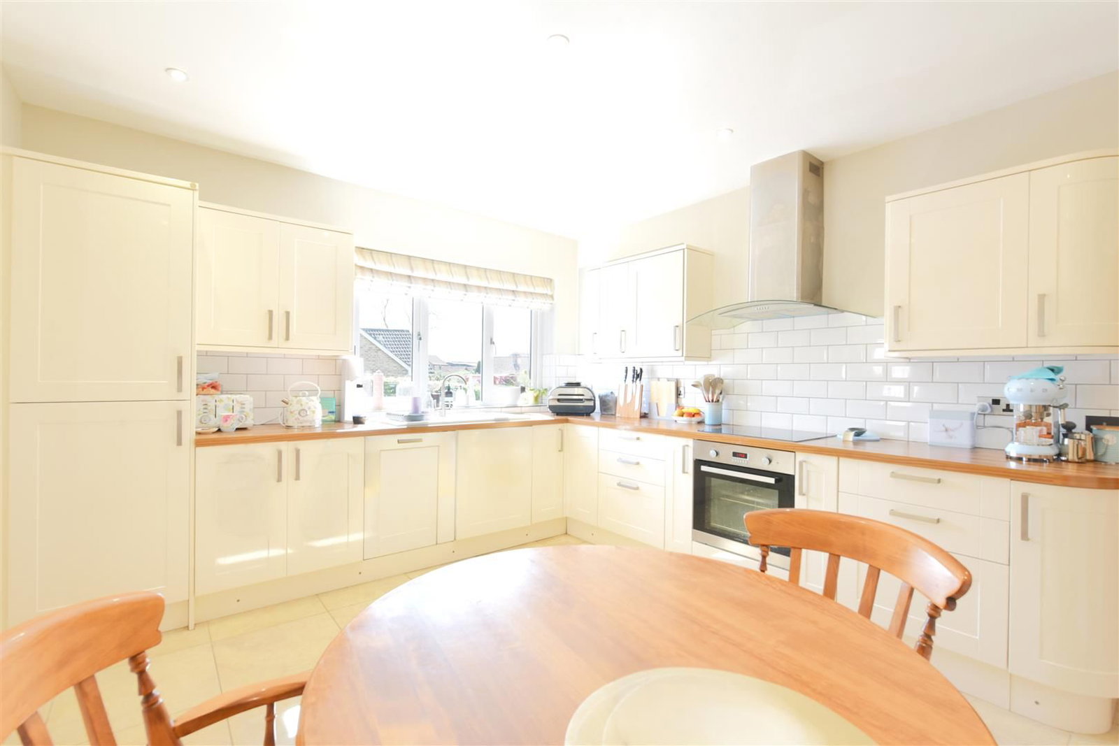 Bungalow for sale in York, Main Street, Appleton Roebuck, York, YO23 7DA, 1019 m²