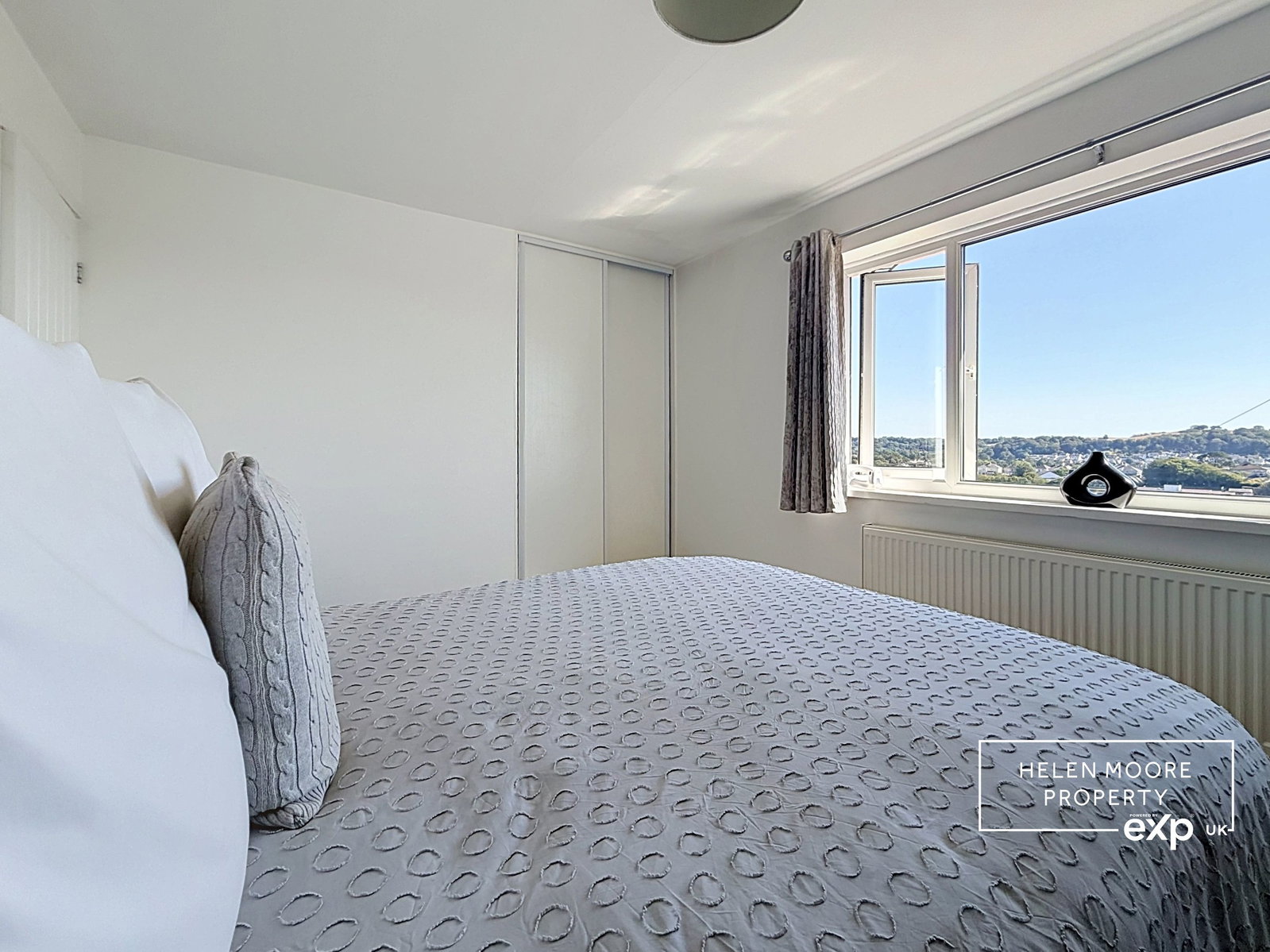 Terraced House for sale in Plymouth, Meadow Way, Plympton, Plymouth