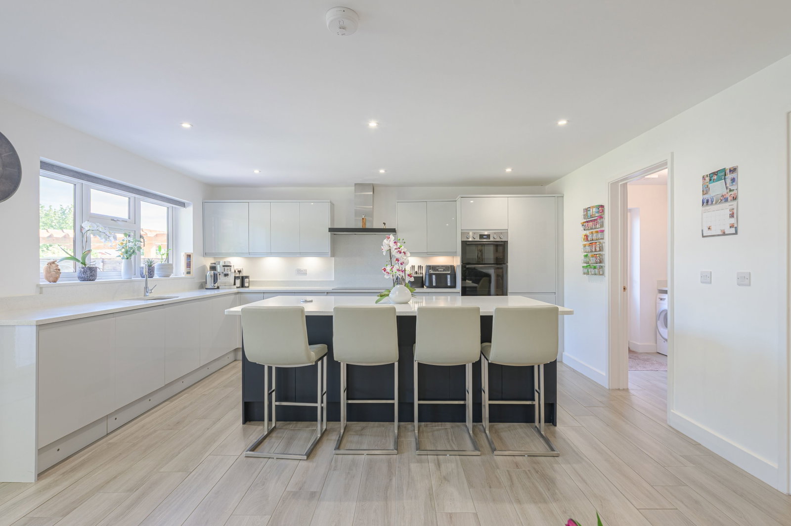 Detached House for sale in Cannock, Cannock Road, Heath Hayes, 1938 m²