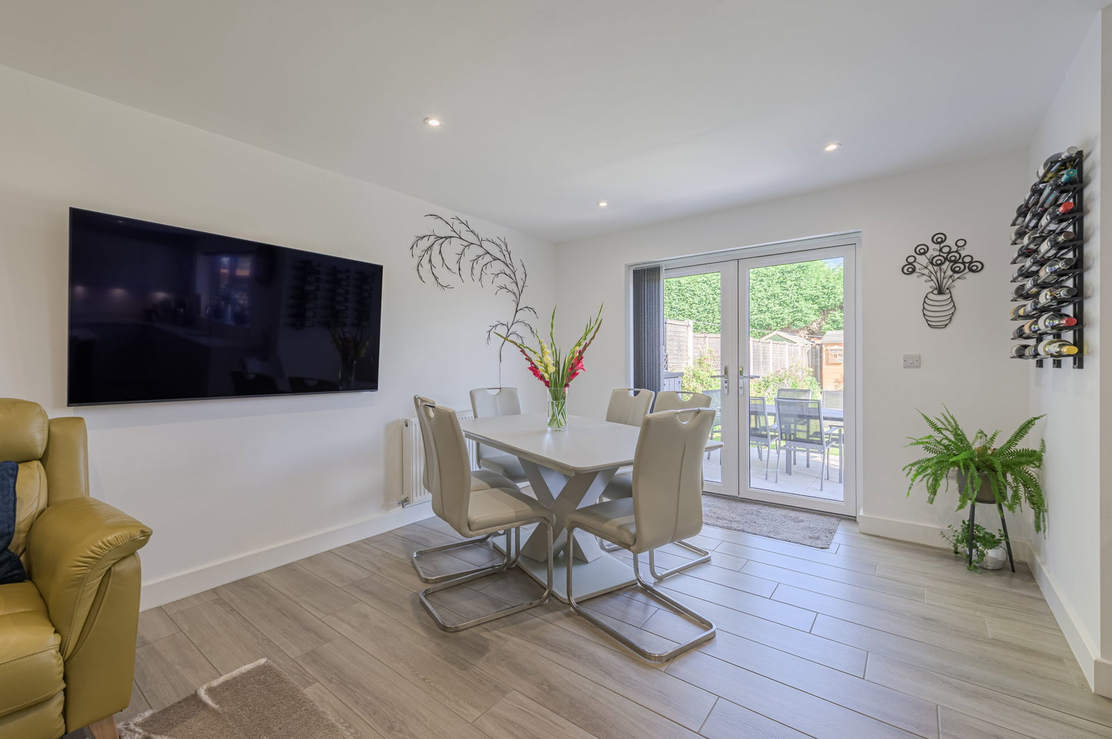 Detached House for sale in Cannock, Cannock Road, Heath Hayes, 1938 m²