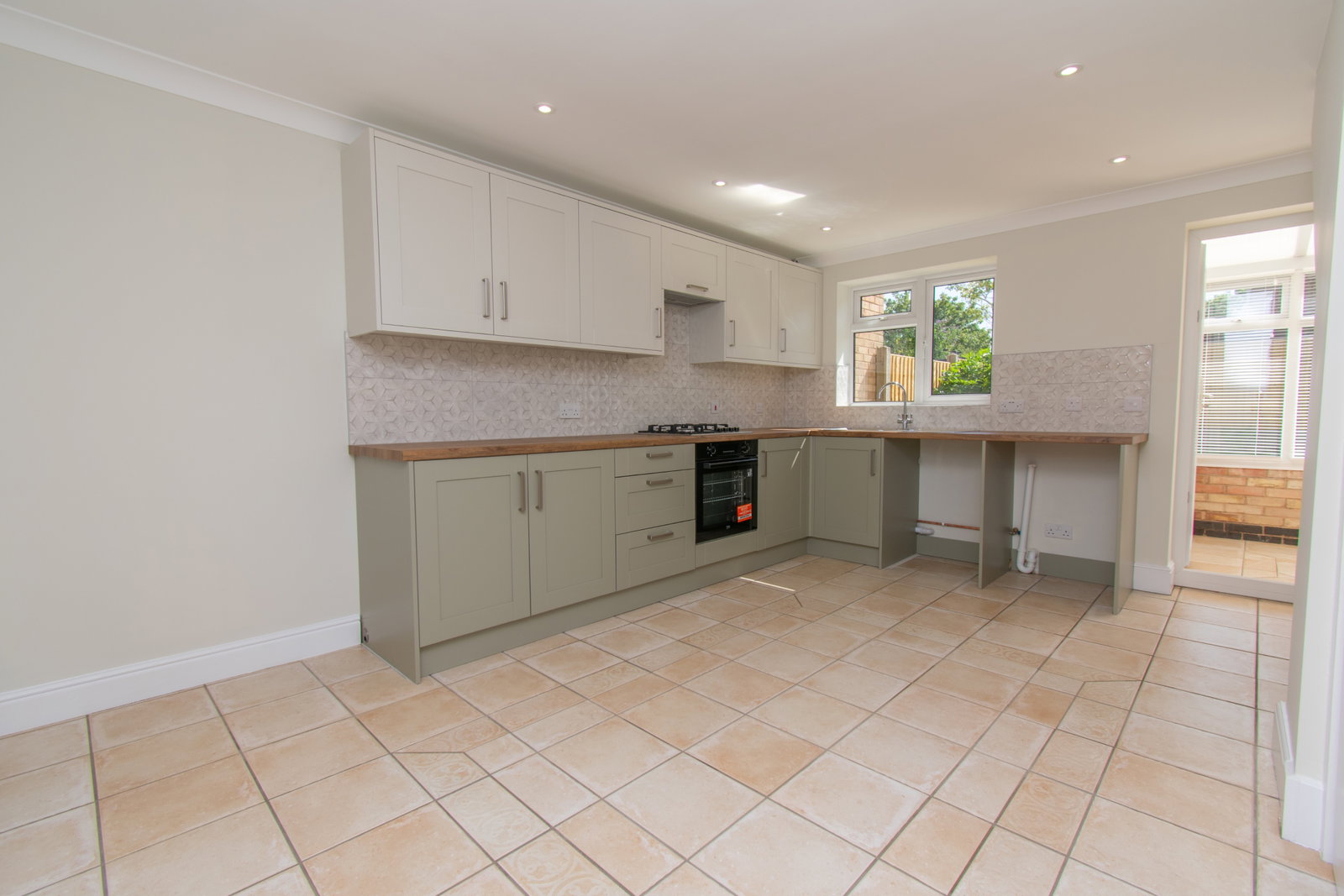 Semi Detached House in Leicester 4