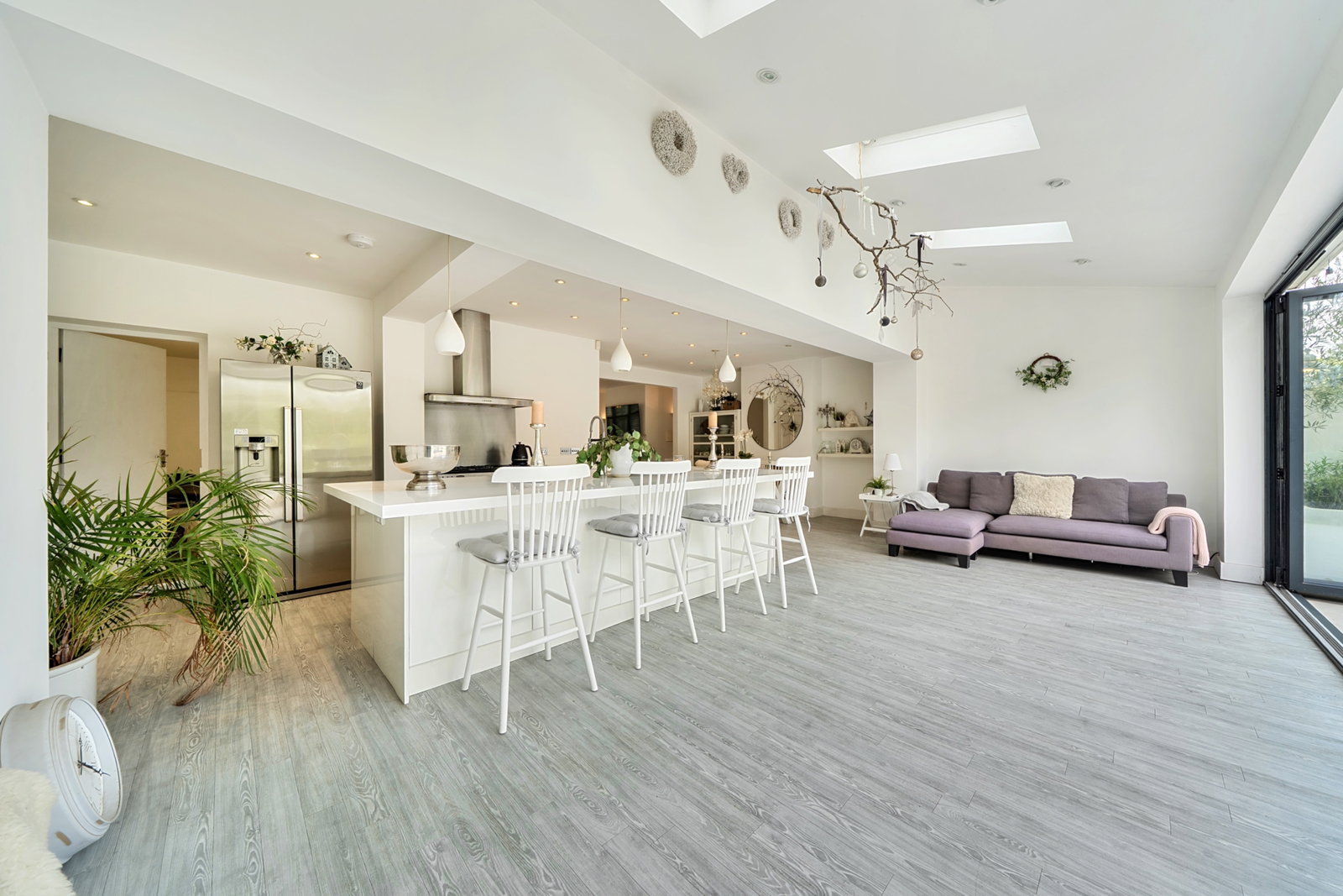 Semi Detached House for sale in Welling, Hill View Drive, Welling, DA16 3RS