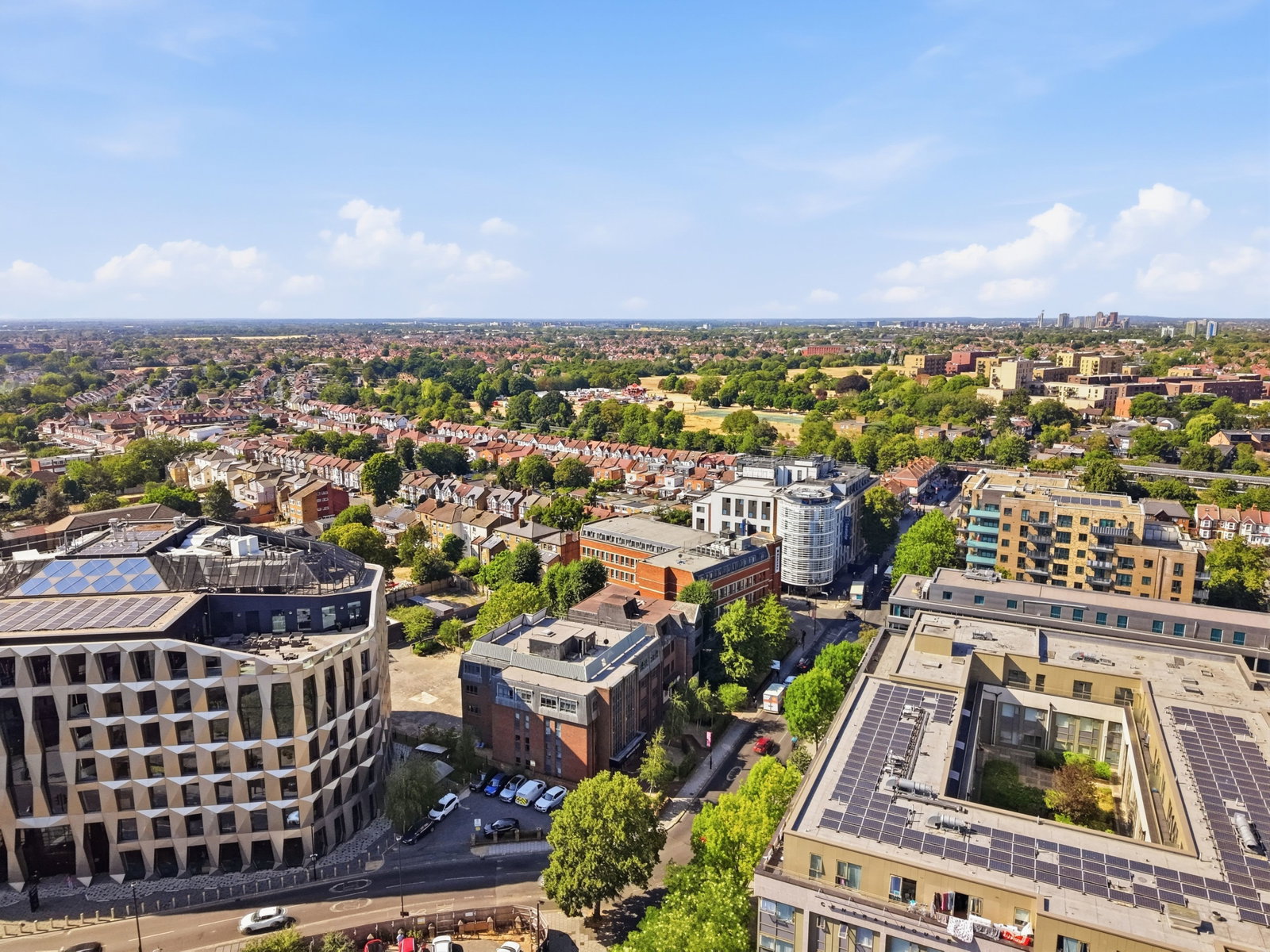 Apartment for sale in Hounslow, Whitelocke House, Hounslow, TW3, 549 m²