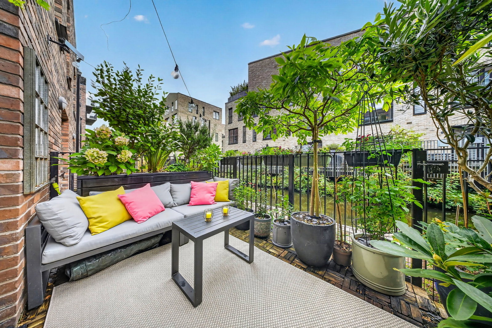 Town House for sale in Manchester, Lockgate Mews, New Islington, Manchester, M4, 1351 m²
