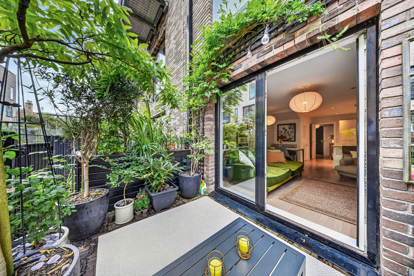 Town House for sale in Manchester, Lockgate Mews, New Islington, Manchester, M4, 1351 m²