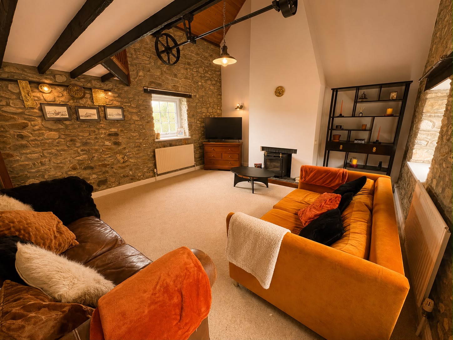 Semi Detached House in Plwmp