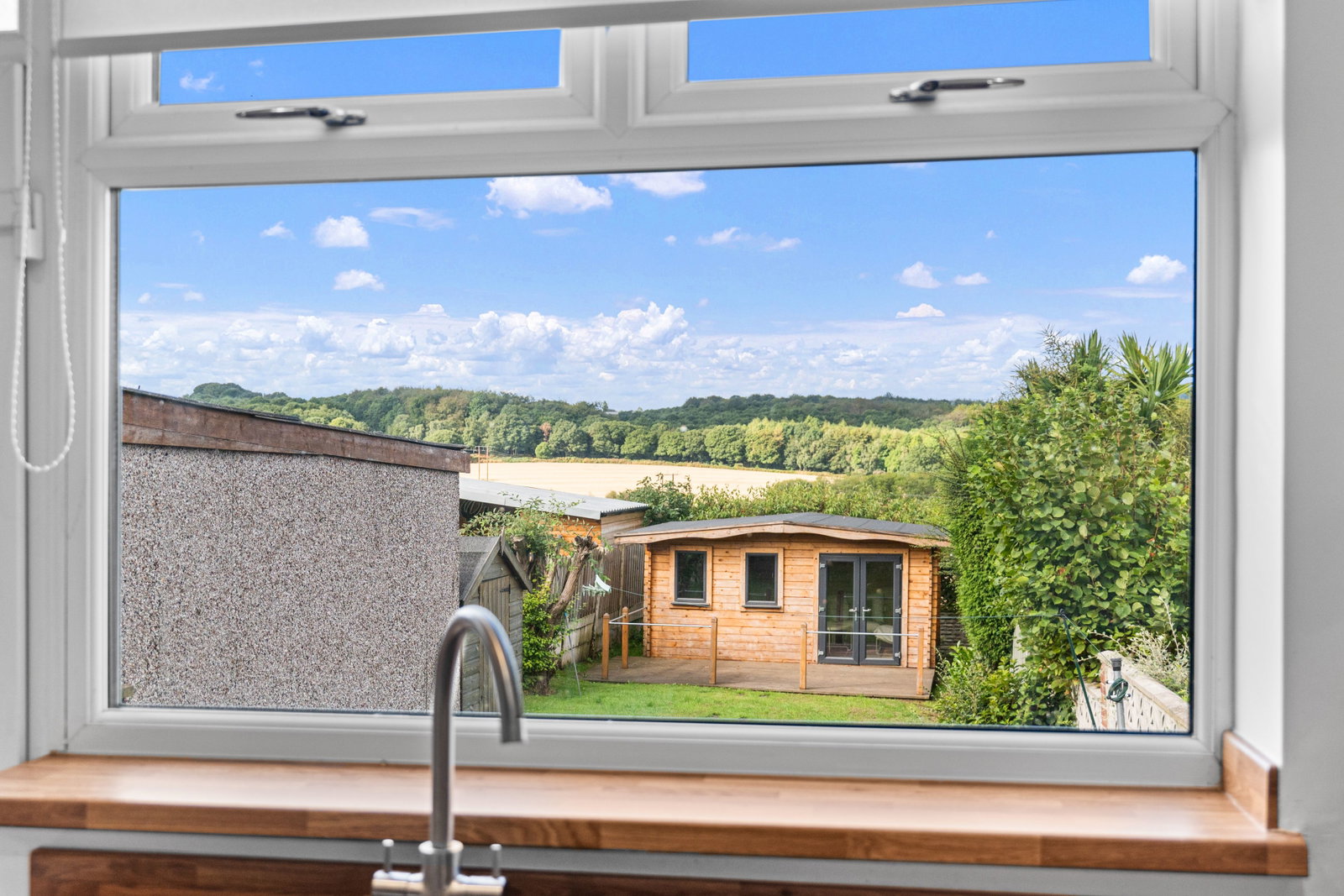 Semi Detached House for sale in Barnsley, Windmill Road, Wombwell, S73, 840 m²