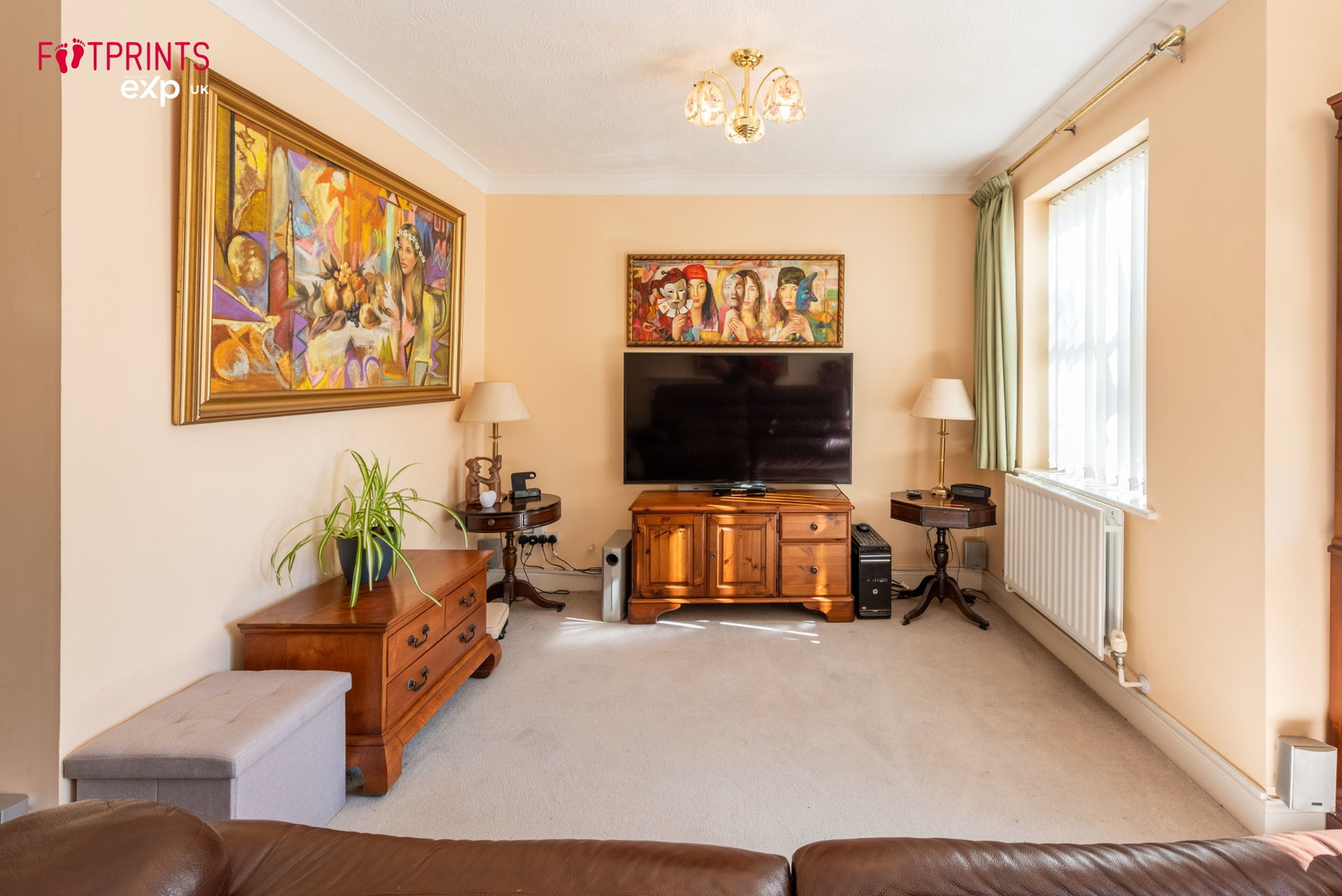 Detached House for sale in Broadstairs, Mariners Lea, Broadstairs, CT10 2QB