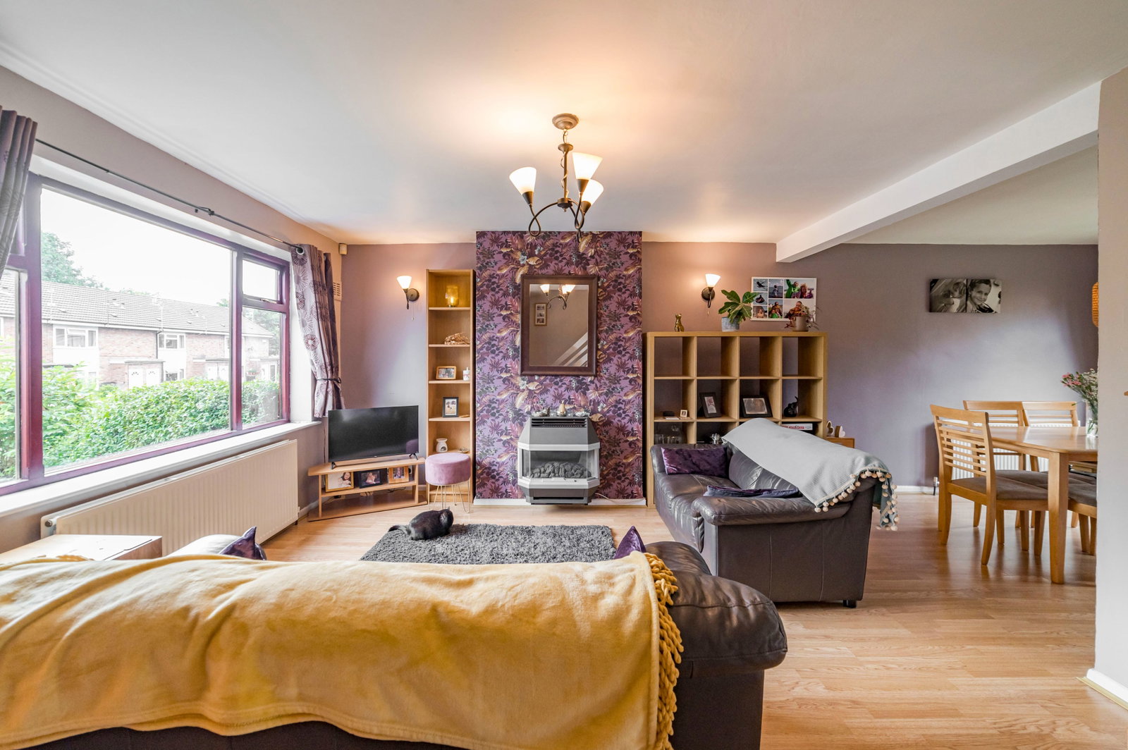 Semi Detached House for sale in Stockport, Whirley Close, Heaton Chapel, Stockport, SK4 5DR