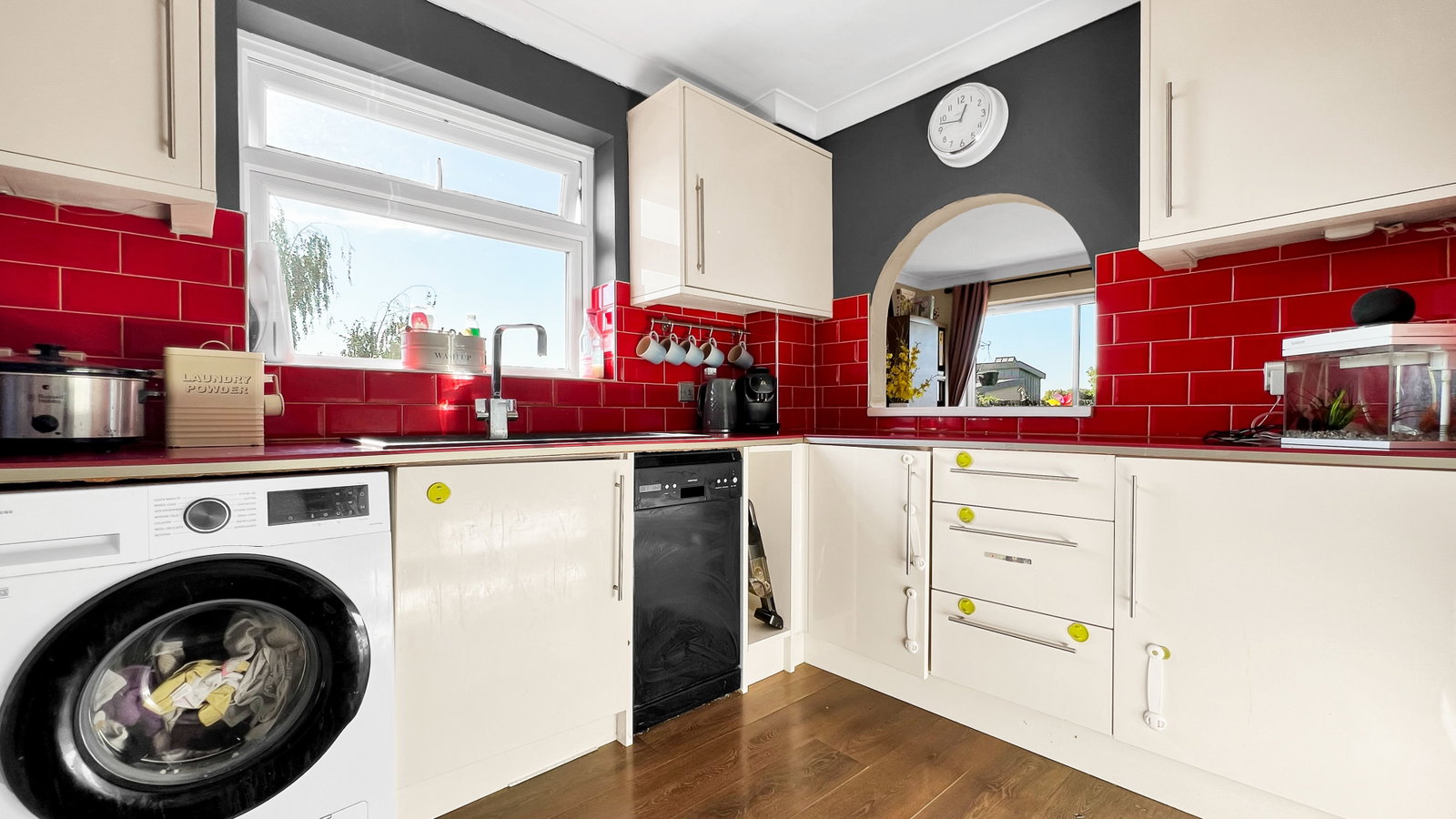 Flat in Wallington 5