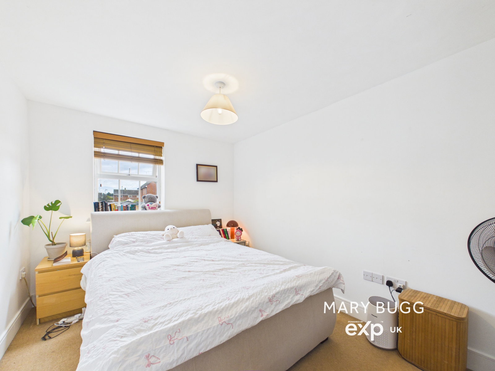 Apartment for sale in Chelmsford, Chelwater, Great Baddow, Chelmsford, CM2 7UR