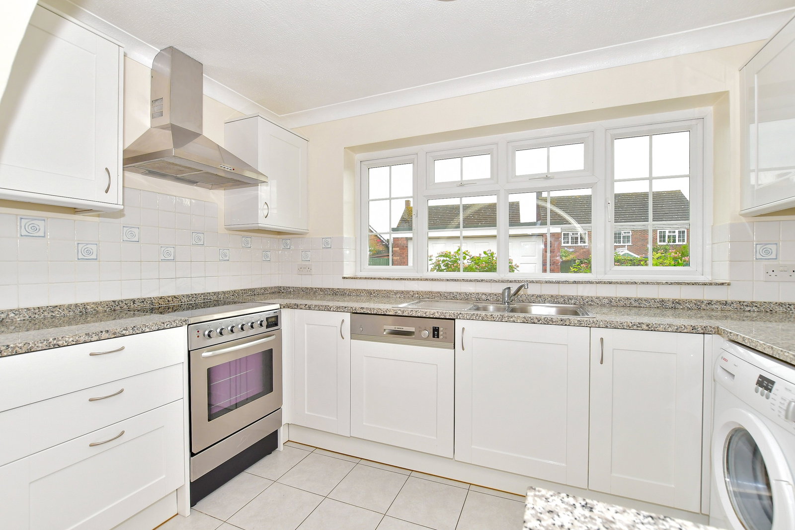 Detached House for sale in Canterbury, Cromwell Road, Canterbury, CT1 3LD, 2567 m²
