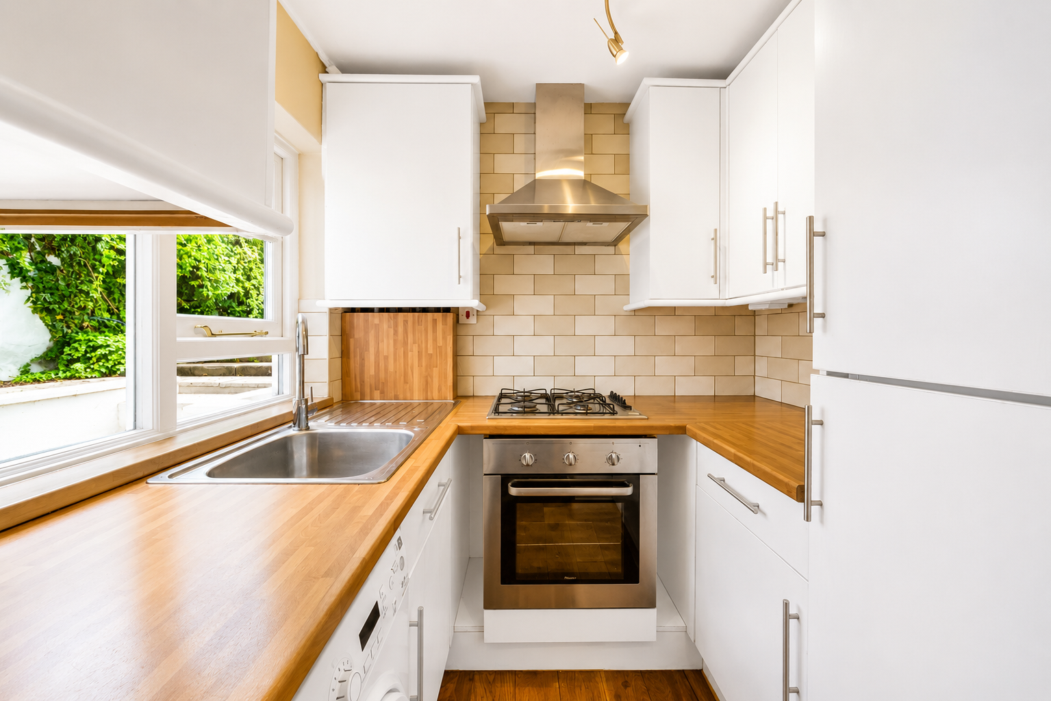 Flat for sale in London, Larkhall Rise, Clapham Old Town SW4 6HR, 515 m²
