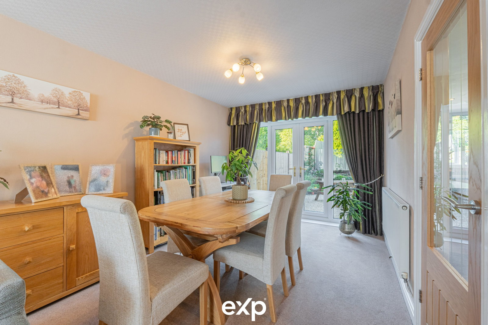 Semi Detached House for sale in Solihull, Rowlands Crescent, Solihull