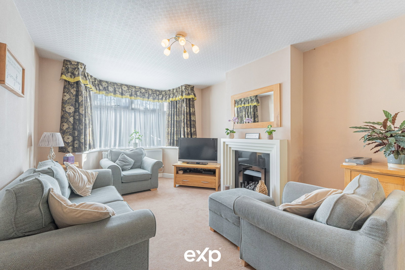 Semi Detached House for sale in Solihull, Rowlands Crescent, Solihull