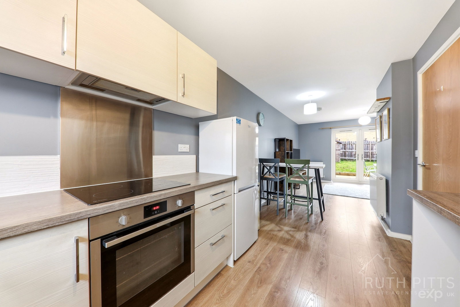 Semi Detached House for sale in Pontefract, Robinsons View, Ackworth, WF7