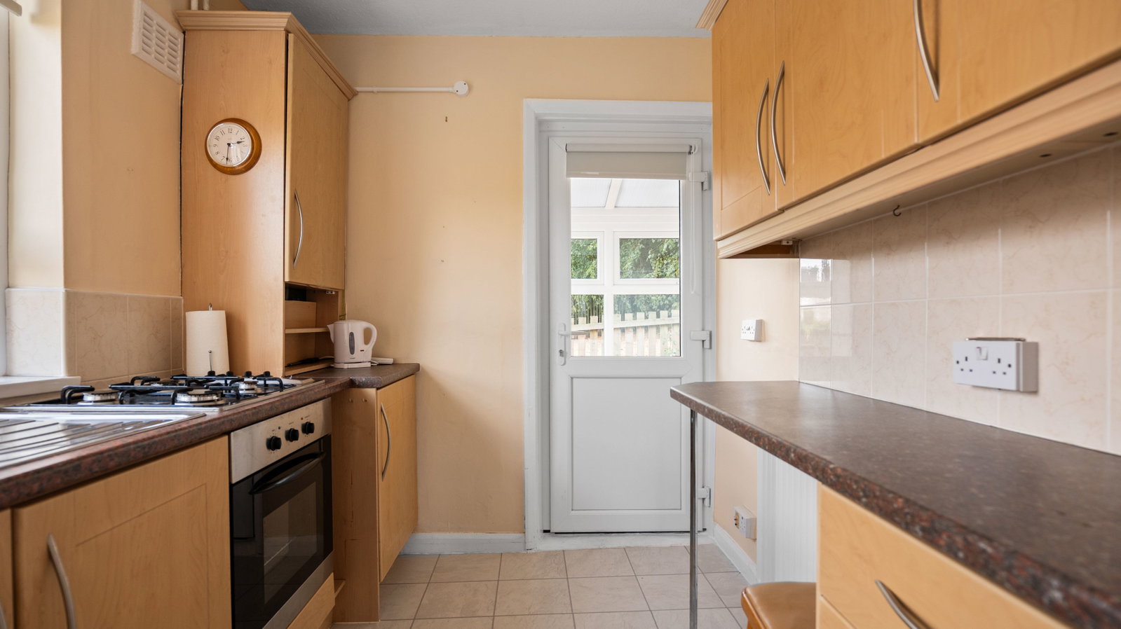 Semi Detached Bungalow for sale in Sheffield, Crag View Crescent, Oughtibridge, S35 0GD, 443 m²
